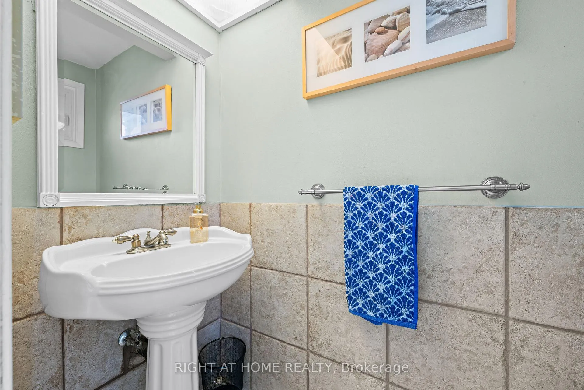 Photo 4 of 7027 Estoril Road, Mississauga, Meadowvale — HOMEH