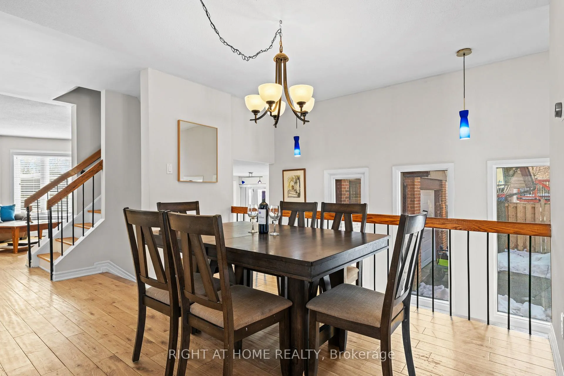 Photo 11 of 7027 Estoril Road, Mississauga, Meadowvale — HOMEH