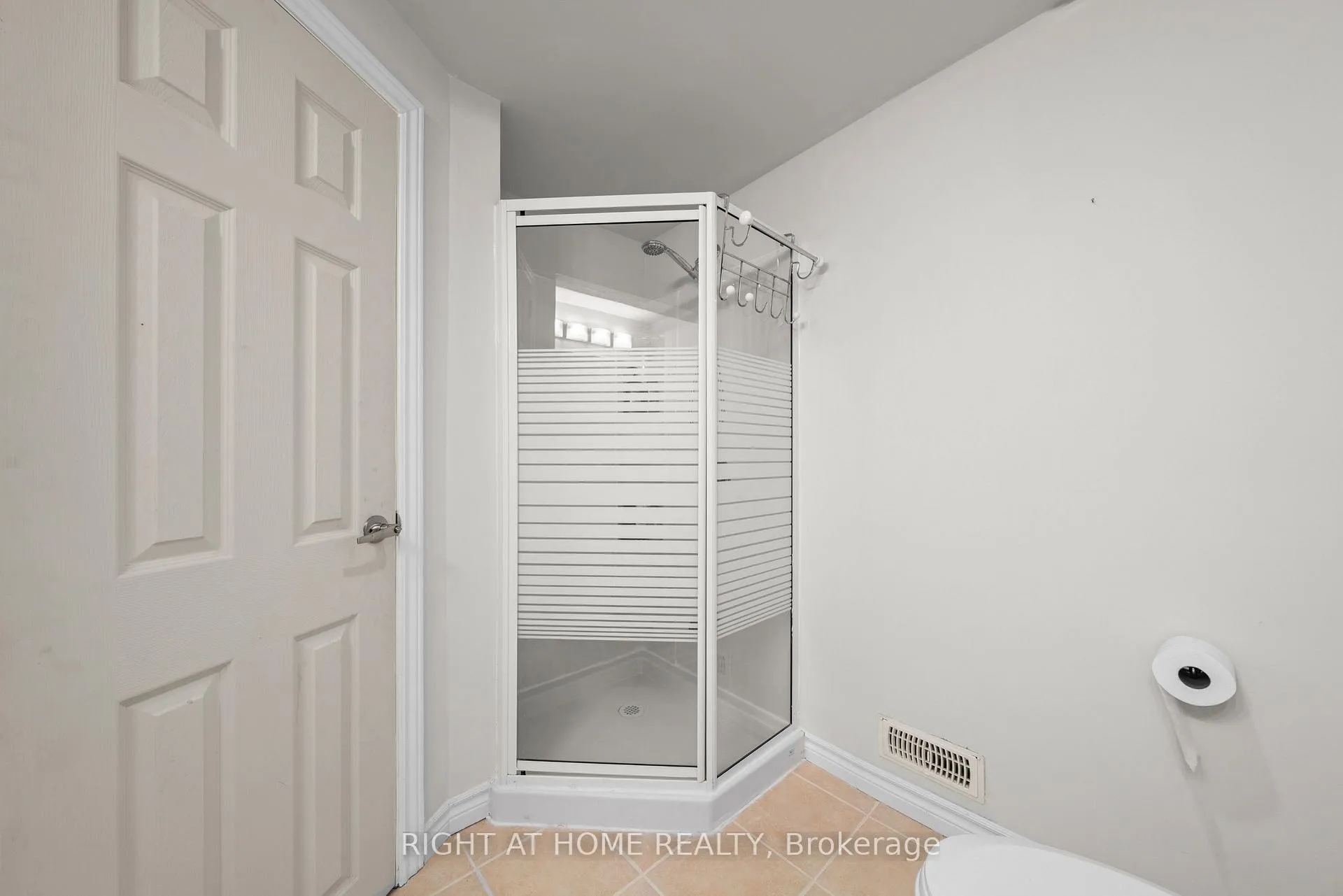 Photo 33 of 7027 Estoril Road, Mississauga, Meadowvale — HOMEH