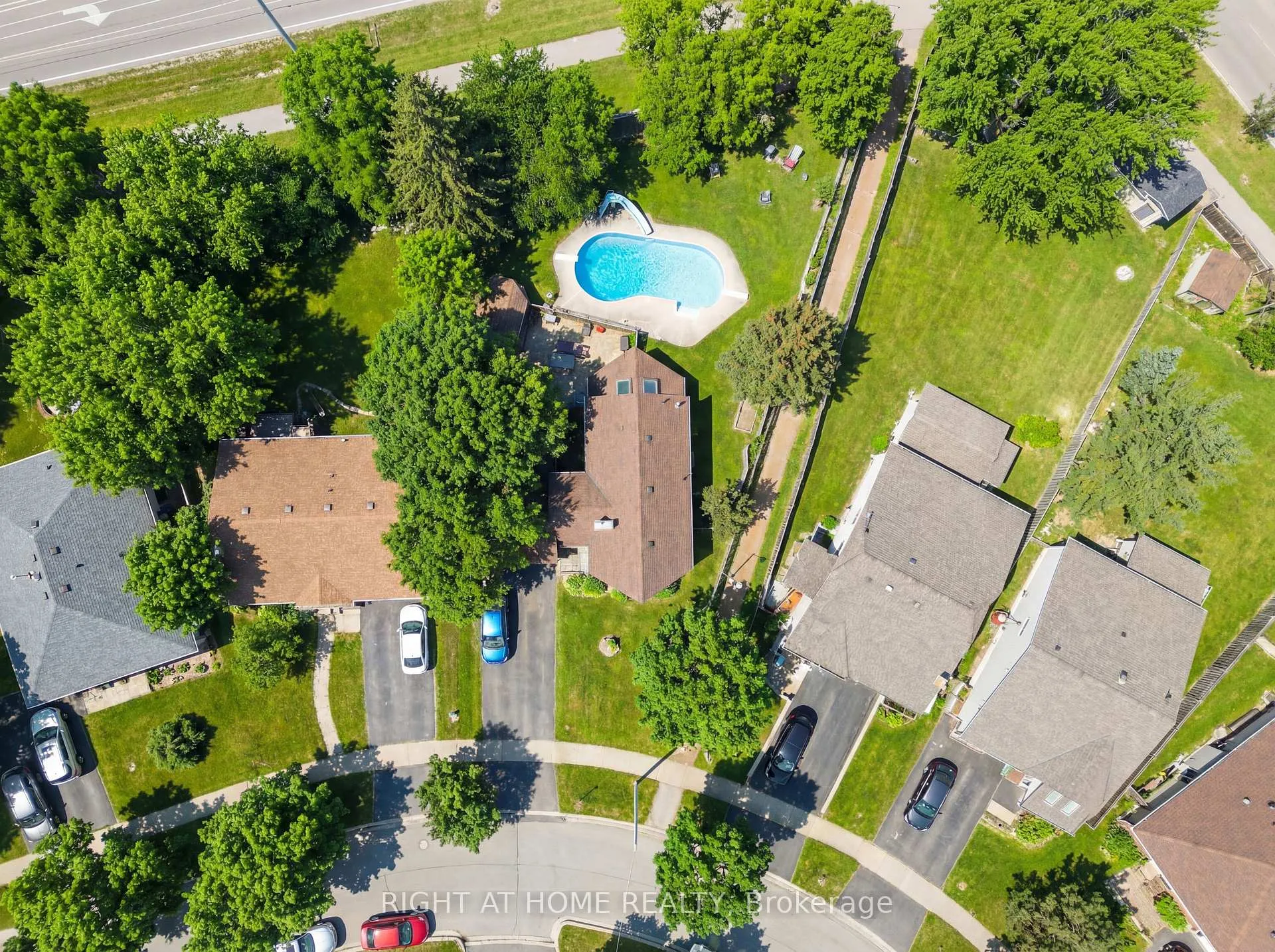 Photo 39 of 7027 Estoril Road, Mississauga, Meadowvale — HOMEH