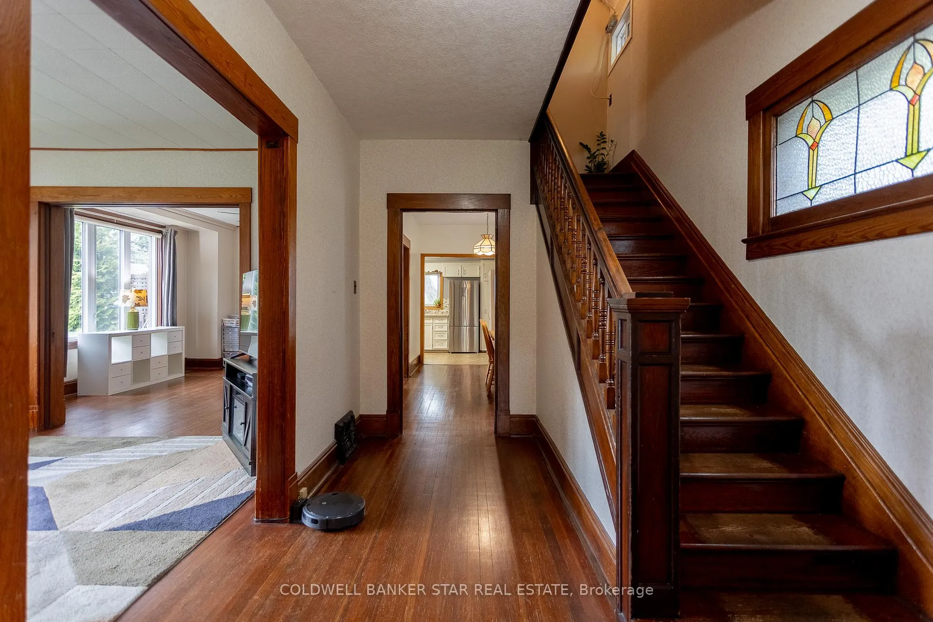 Photo 5 of 106 Fairview Avenue, St. Thomas — HOMEH