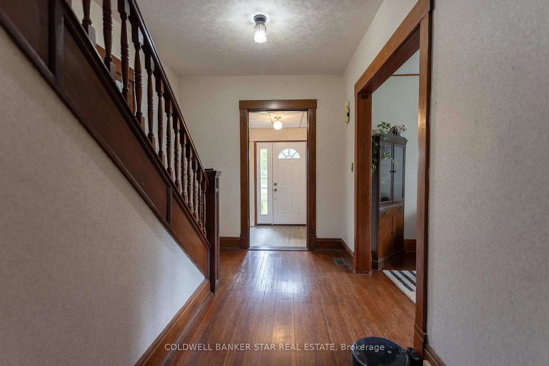 Photo 6 of 106 Fairview Avenue, St. Thomas — HOMEH