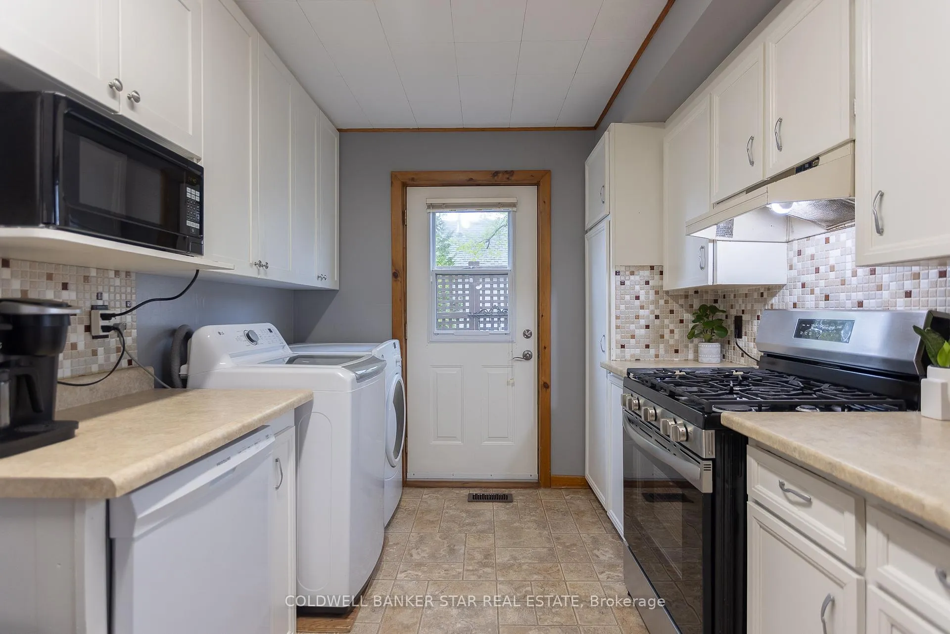 Photo 18 of 106 Fairview Avenue, St. Thomas — HOMEH