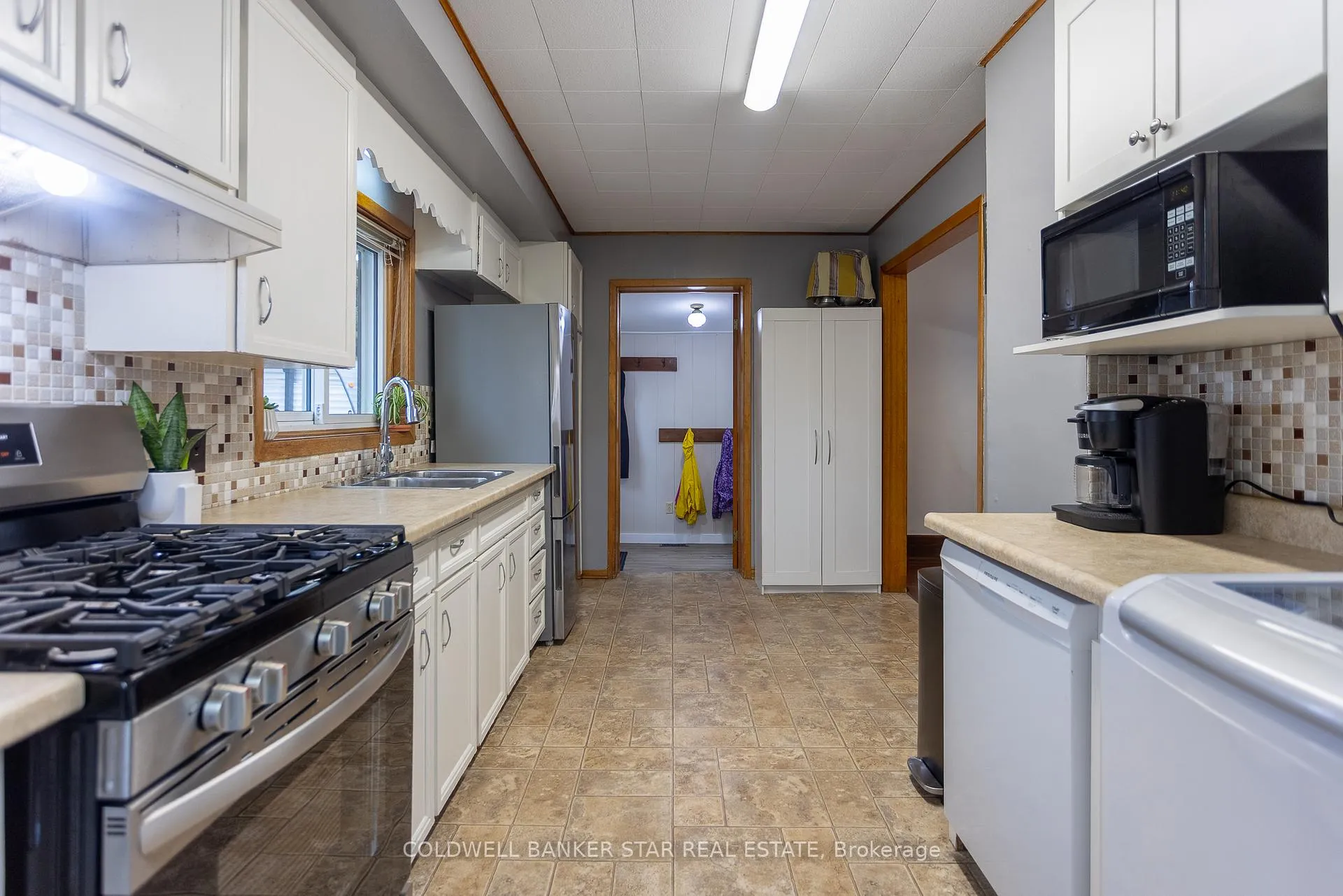 Photo 20 of 106 Fairview Avenue, St. Thomas — HOMEH