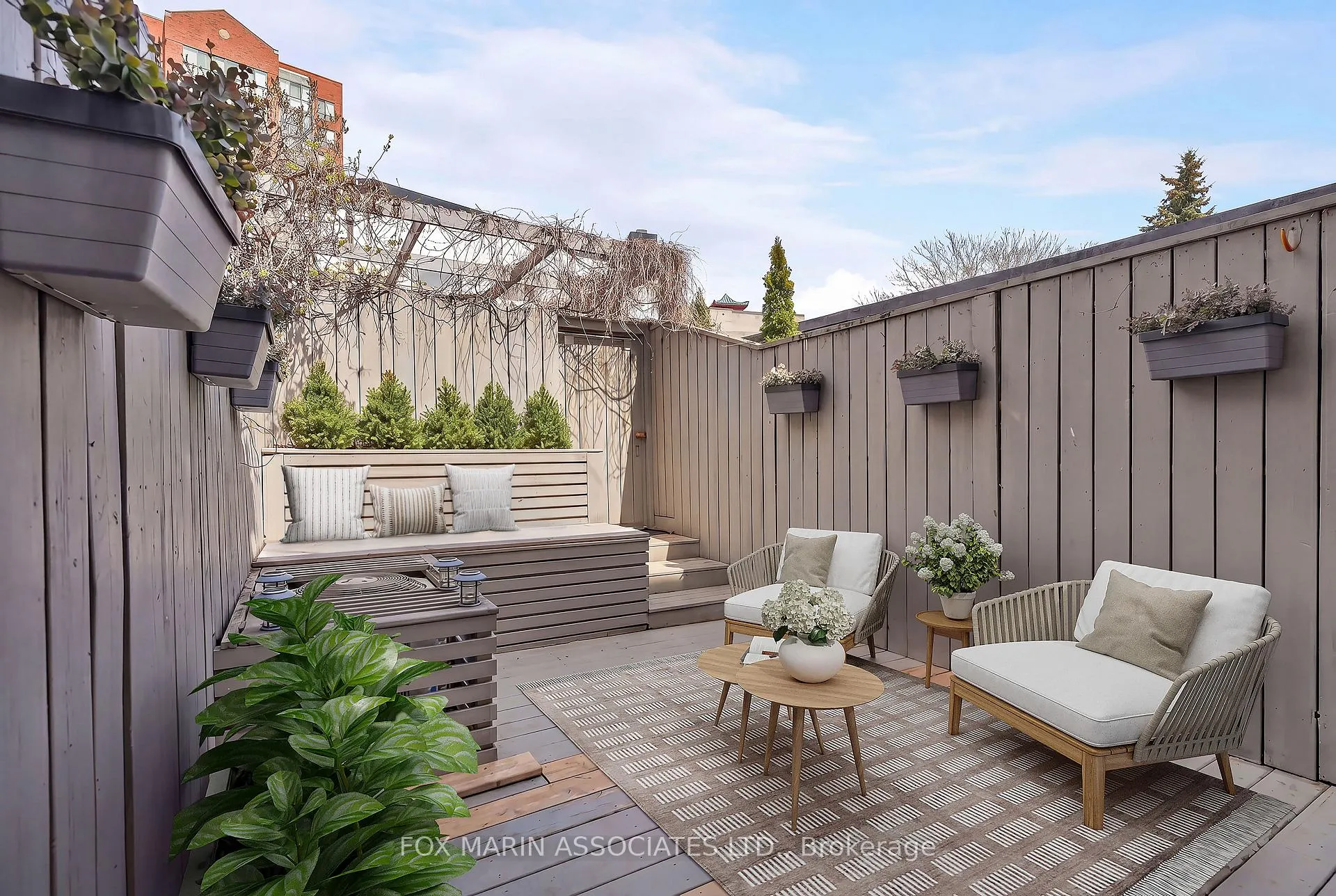 Photo 18 of 95 Walnut Avenue, Toronto, Niagara — HOMEH