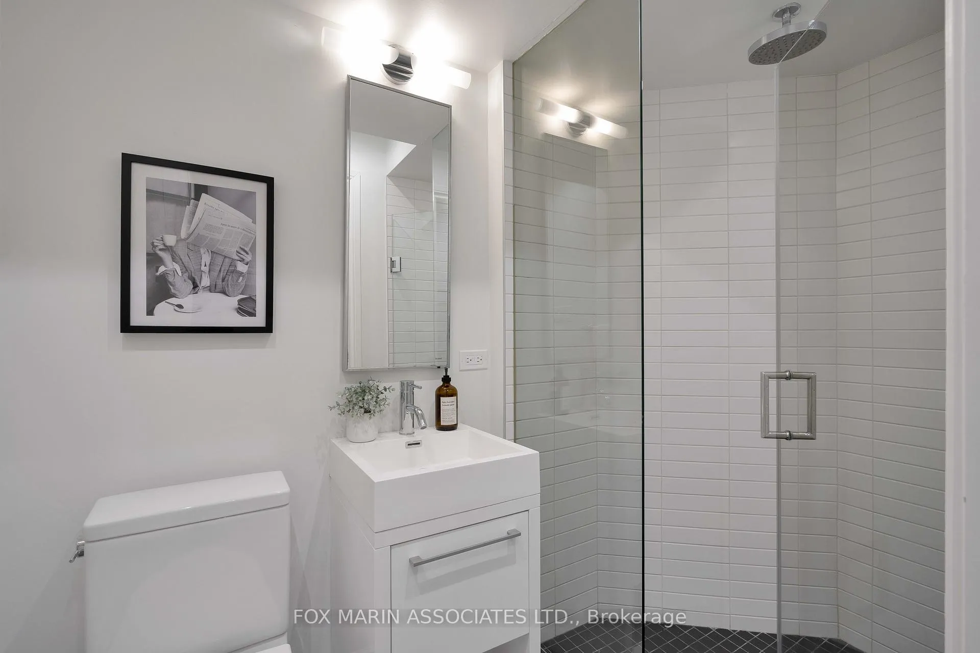 Photo 37 of 95 Walnut Avenue, Toronto, Niagara — HOMEH