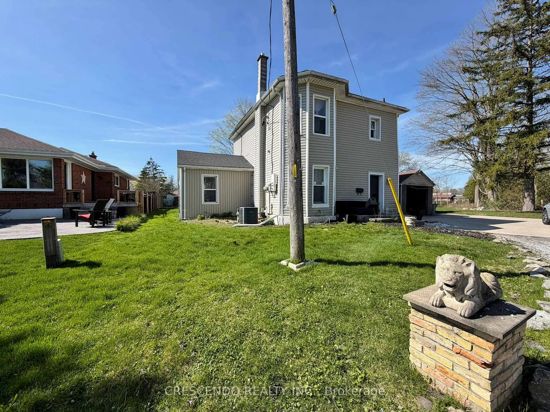 Photo 1 of 137 Locust Street, St. Thomas — HOMEH