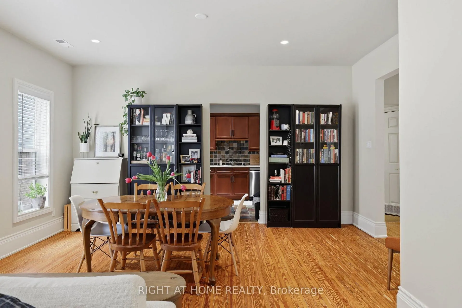 Photo 10 of Unit Upper, 39 Craig Street, London, South F — HOMEH