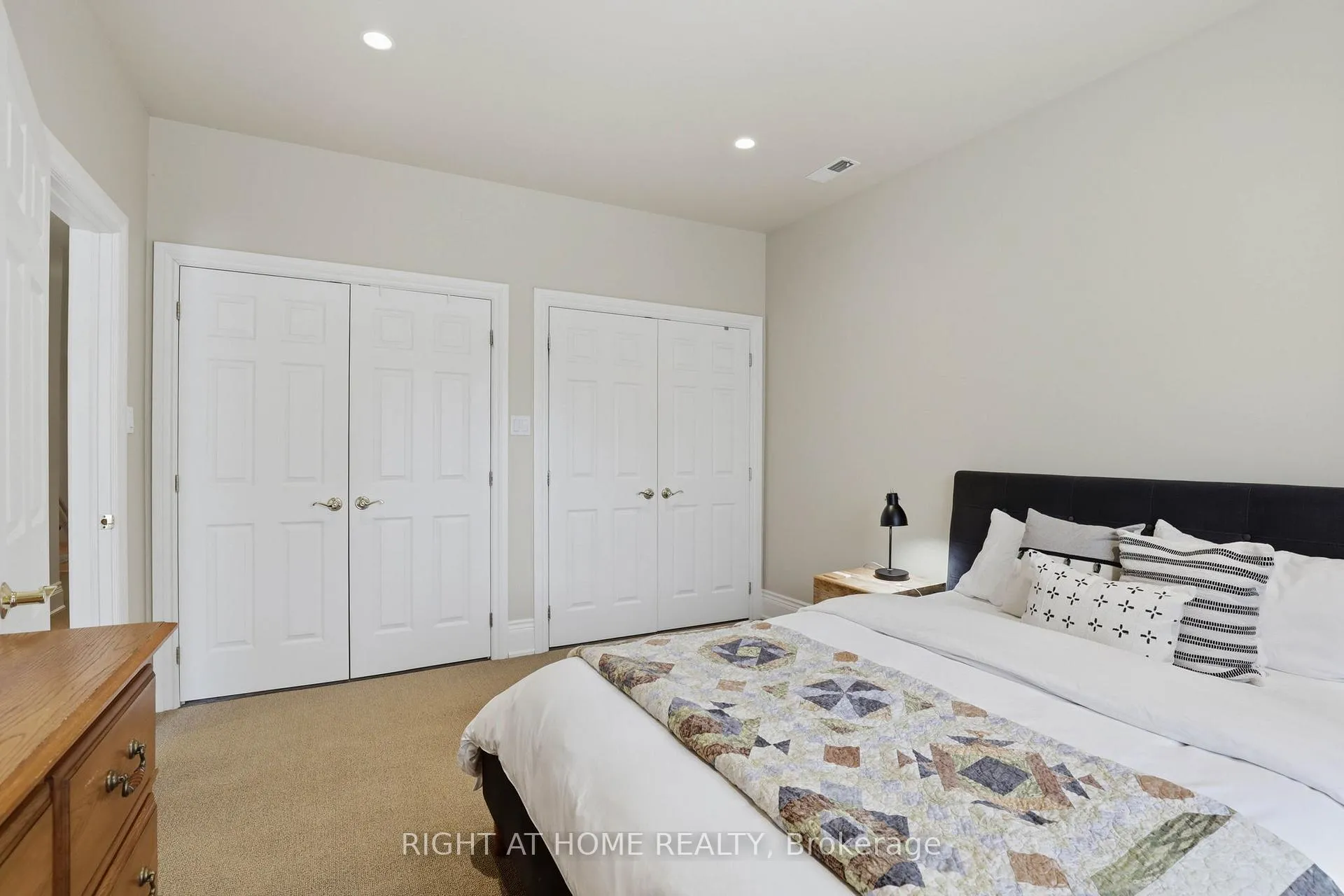 Photo 22 of Unit Upper, 39 Craig Street, London, South F — HOMEH