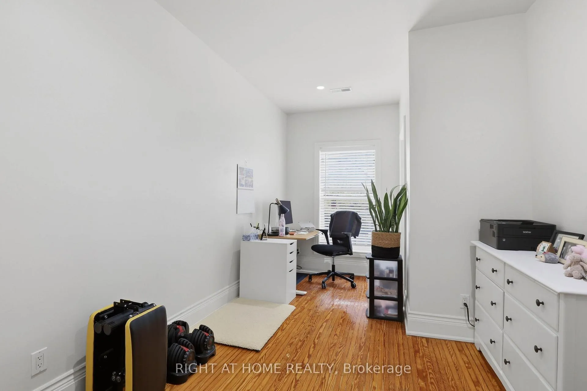 Photo 25 of Unit Upper, 39 Craig Street, London, South F — HOMEH