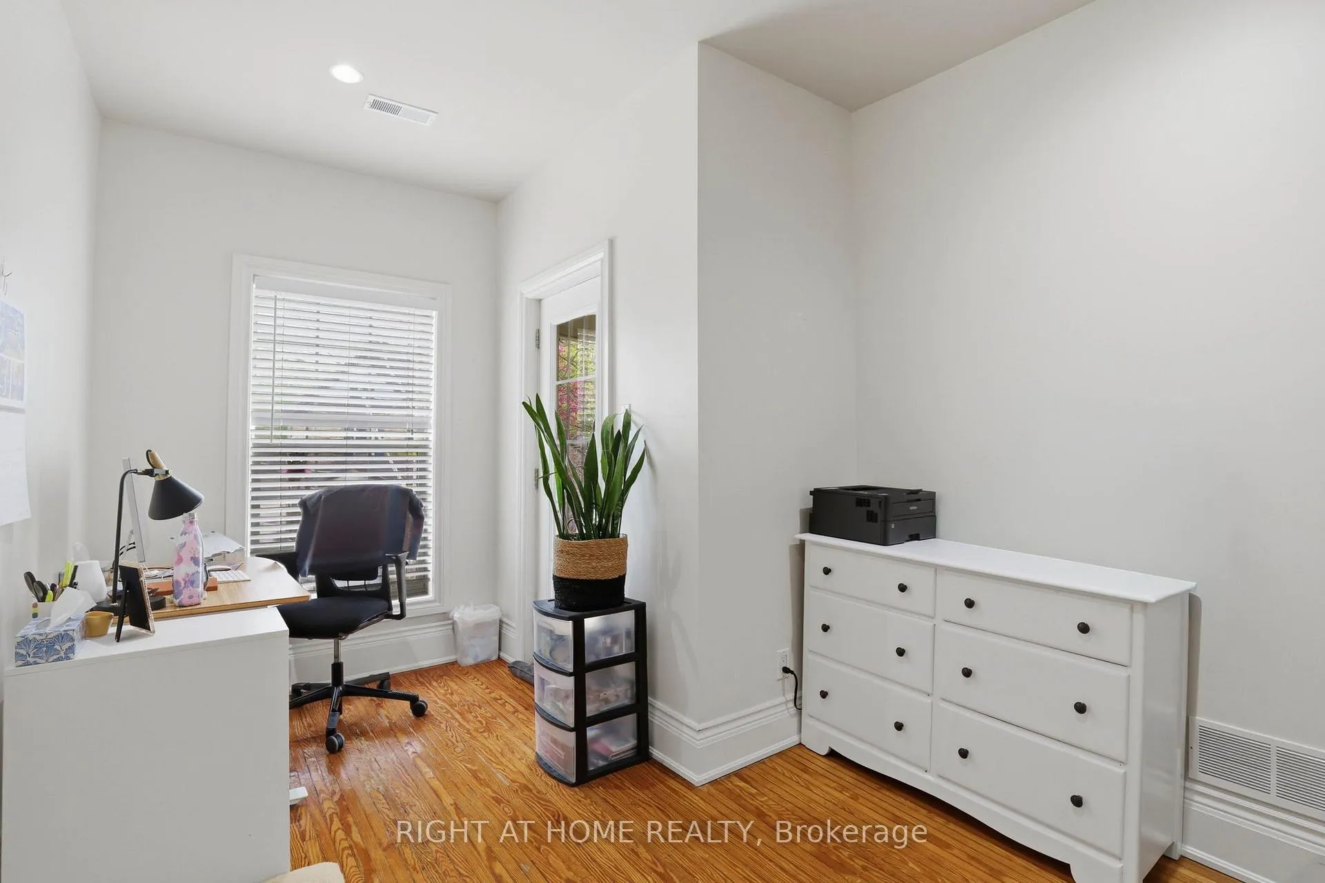 Photo 26 of Unit Upper, 39 Craig Street, London, South F — HOMEH