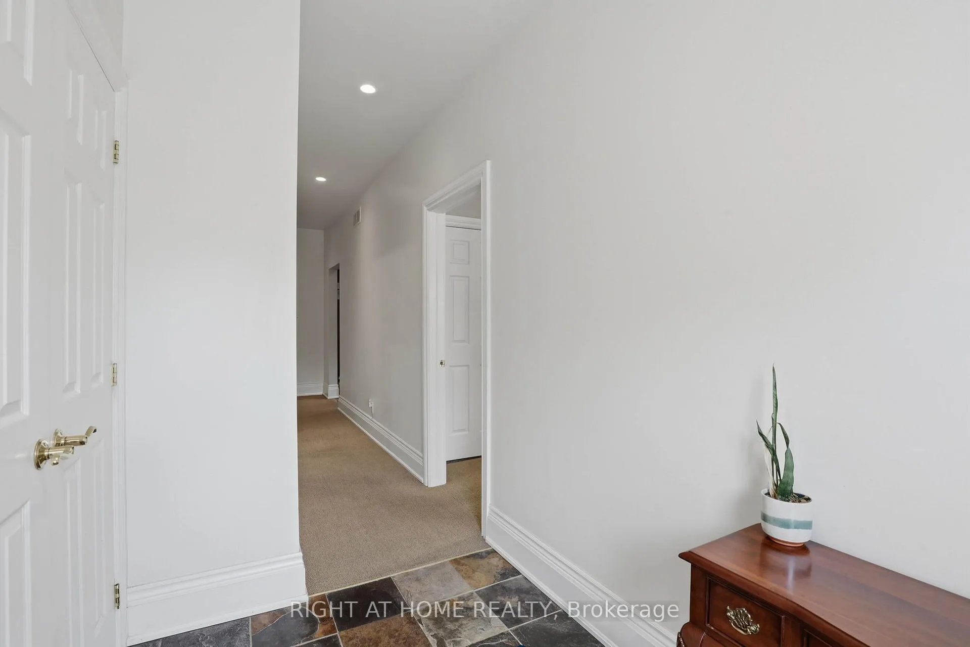 Photo 28 of Unit Upper, 39 Craig Street, London, South F — HOMEH
