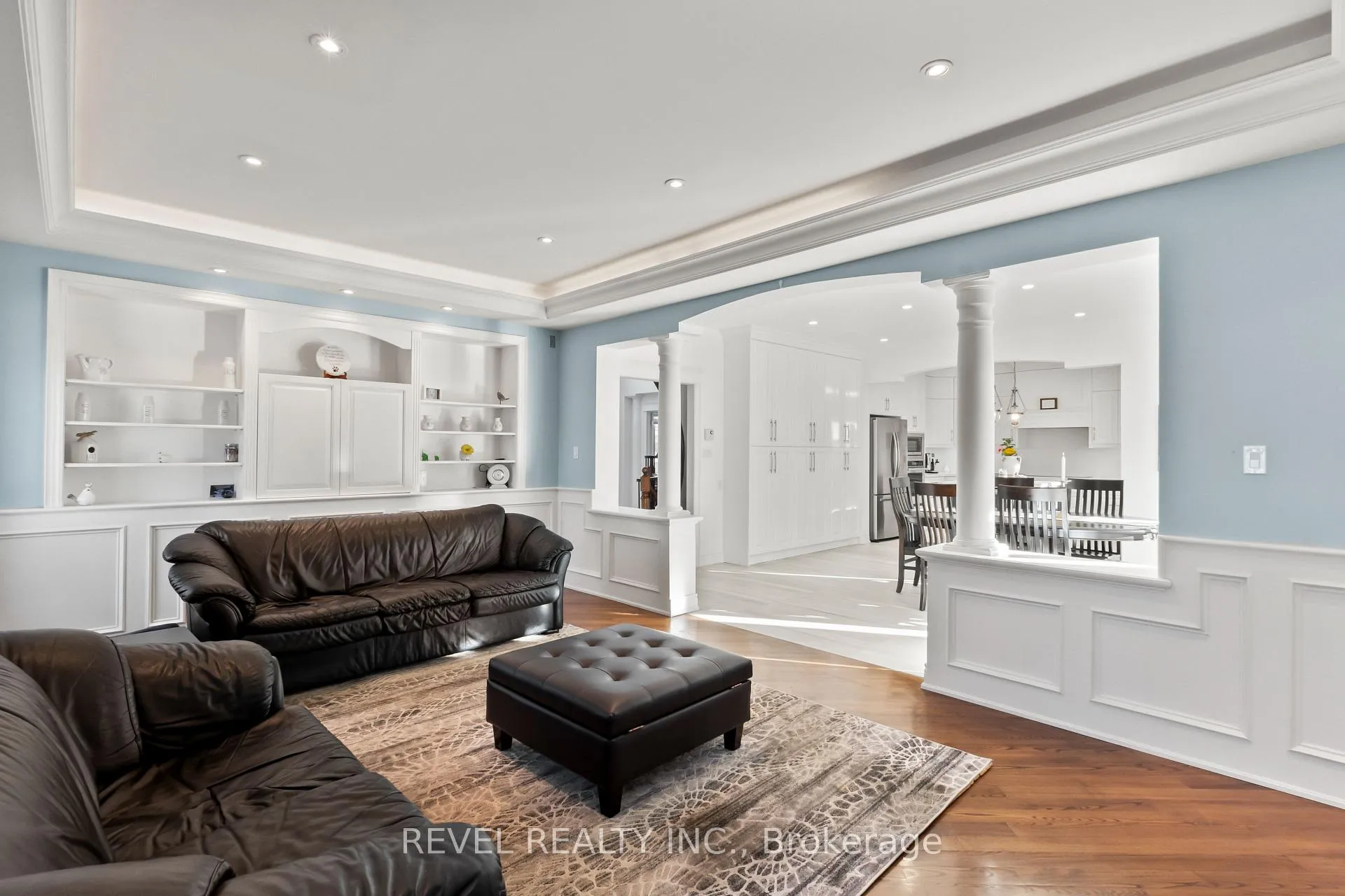 Photo 13 of 70 Applewood Crescent, Whitby, Blue Grass Meadows — HOMEH