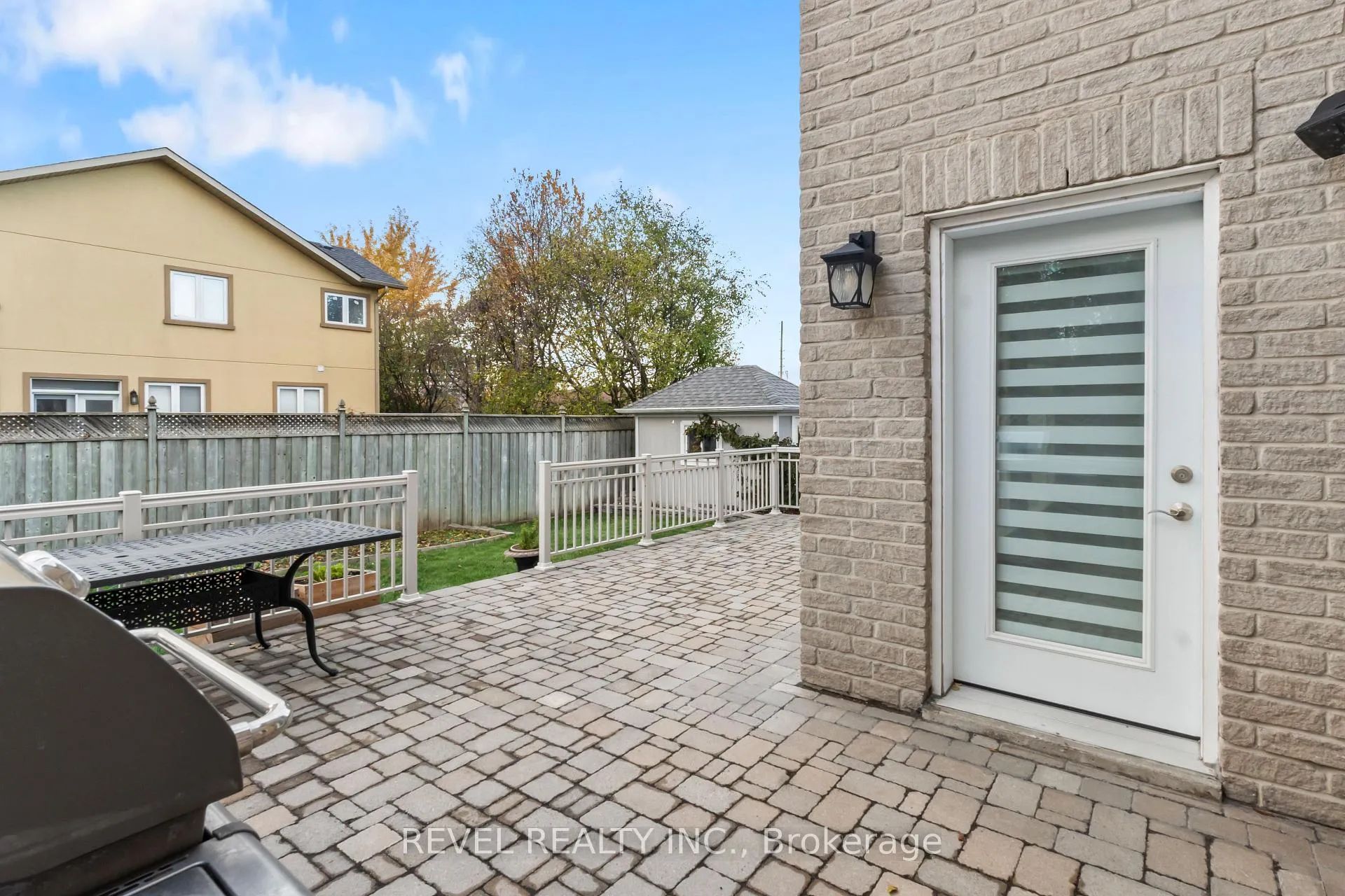 Photo 28 of 70 Applewood Crescent, Whitby, Blue Grass Meadows — HOMEH
