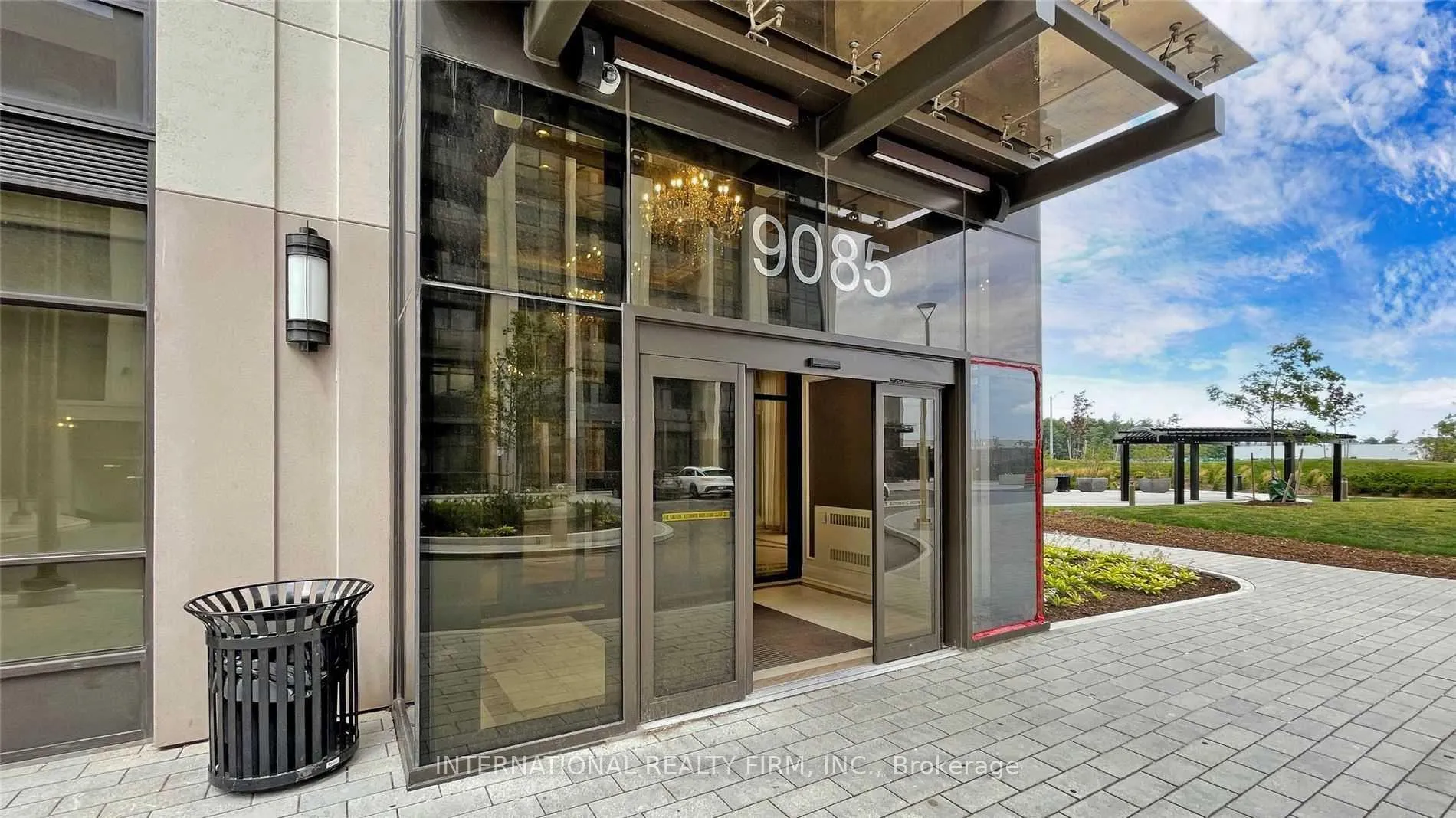 Photo 2 of Unit 516, 9085 Jane Street, Vaughan, Concord — HOMEH