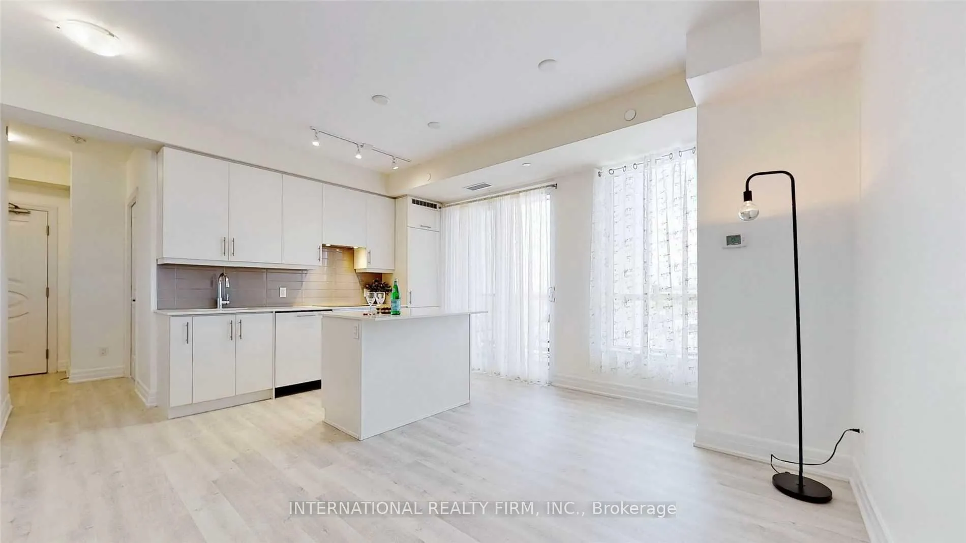 Photo 12 of Unit 516, 9085 Jane Street, Vaughan, Concord — HOMEH