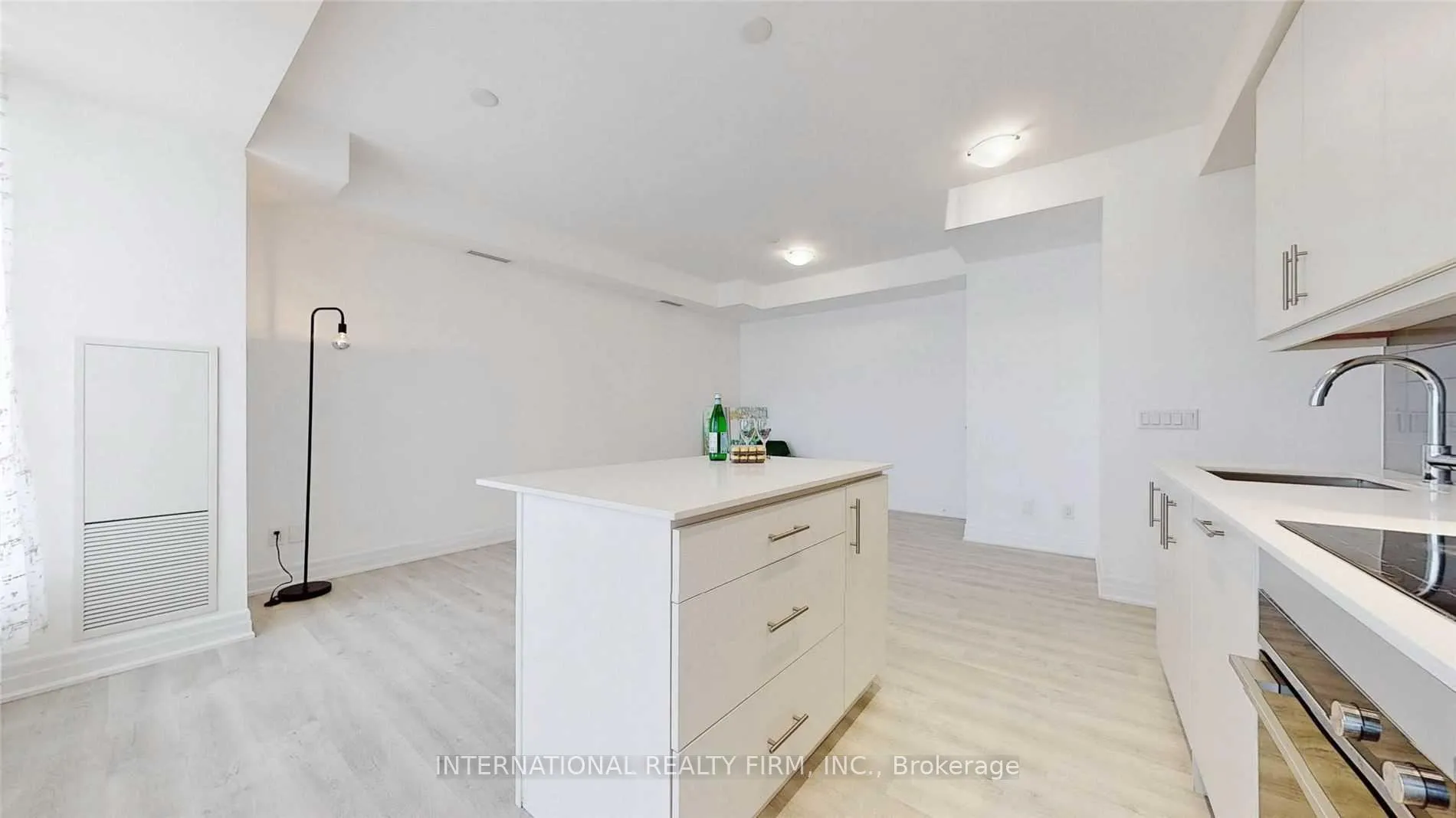 Photo 19 of Unit 516, 9085 Jane Street, Vaughan, Concord — HOMEH