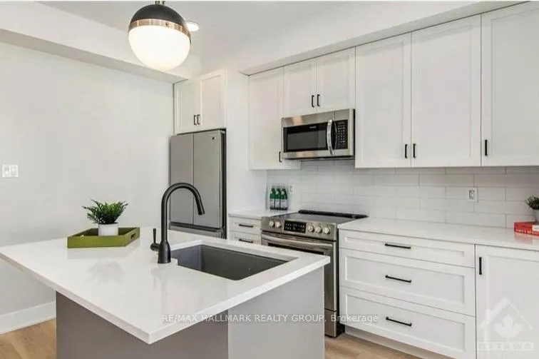 Photo 3 of Unit 2, 79 Genest Street, Ottawa, Vanier — HOMEH