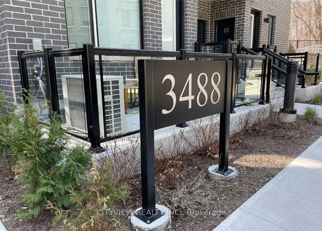 Photo 2 of Unit 7, 3488 Widdicombe Way, Mississauga, Erin Mills — HOMEH