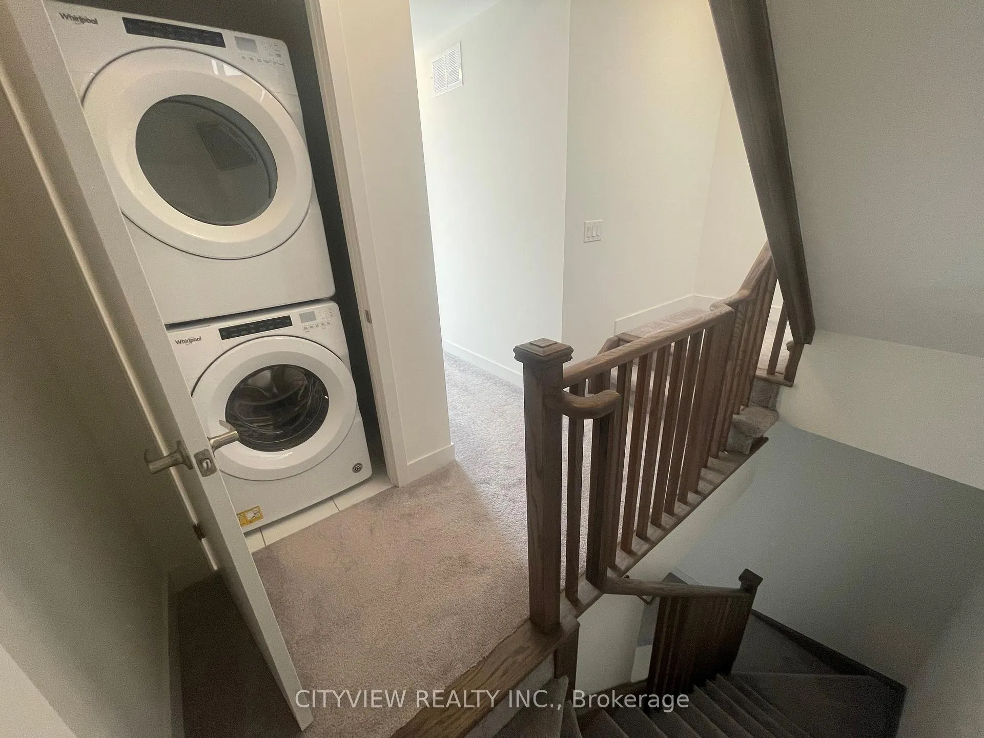 Photo 9 of Unit 7, 3488 Widdicombe Way, Mississauga, Erin Mills — HOMEH