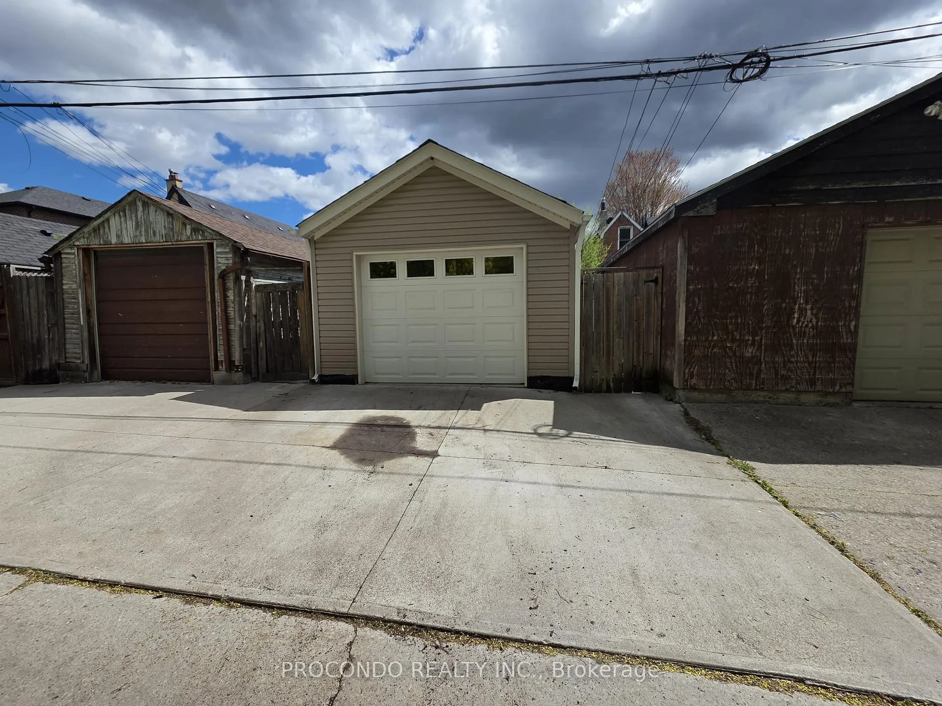 Photo 19 of 286 Harvie Avenue, Toronto, Caledonia-Fairbank — HOMEH