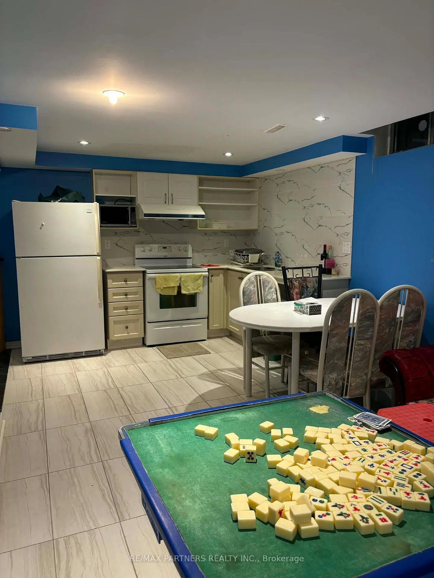 Photo 2 of 17 Martlesham Road, Markham, Milliken Mills East — HOMEH
