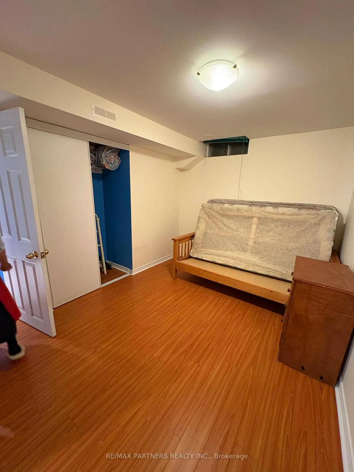 Photo 4 of 17 Martlesham Road, Markham, Milliken Mills East — HOMEH