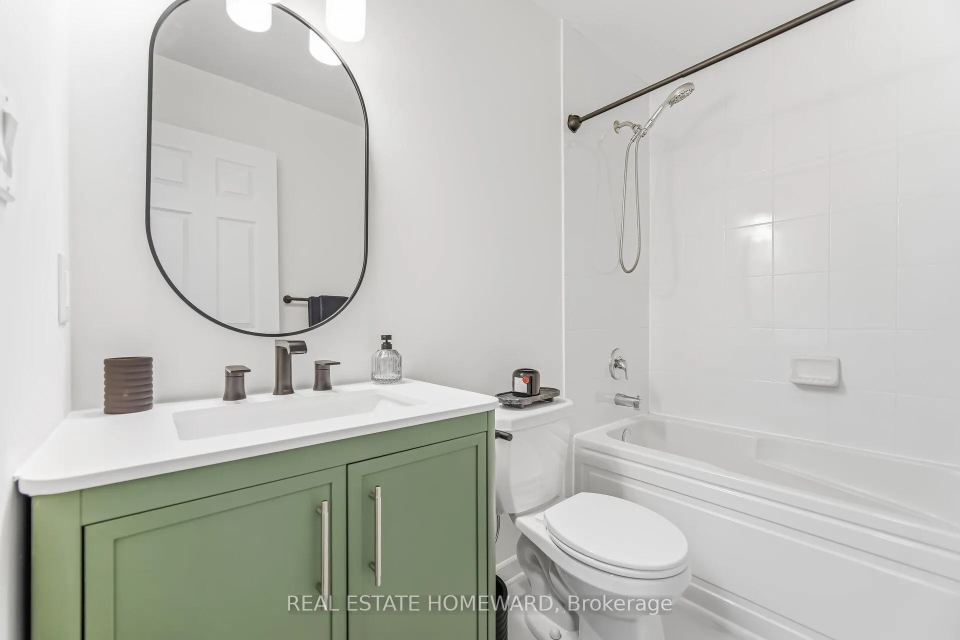 Photo 17 of Unit 2, 59 Mclaughlin Road N, Brampton, Brampton West — HOMEH