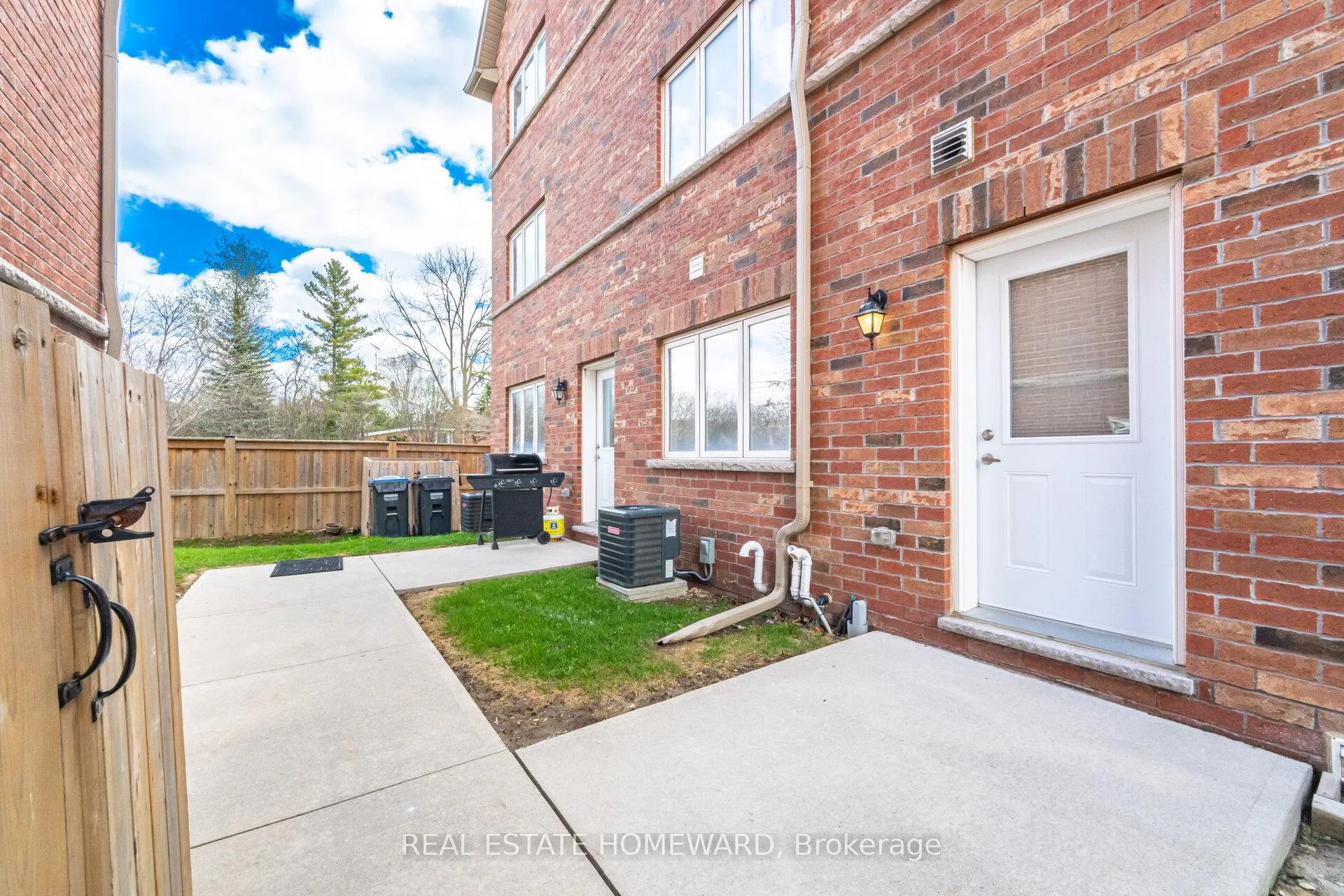 Photo 26 of Unit 2, 59 Mclaughlin Road N, Brampton, Brampton West — HOMEH