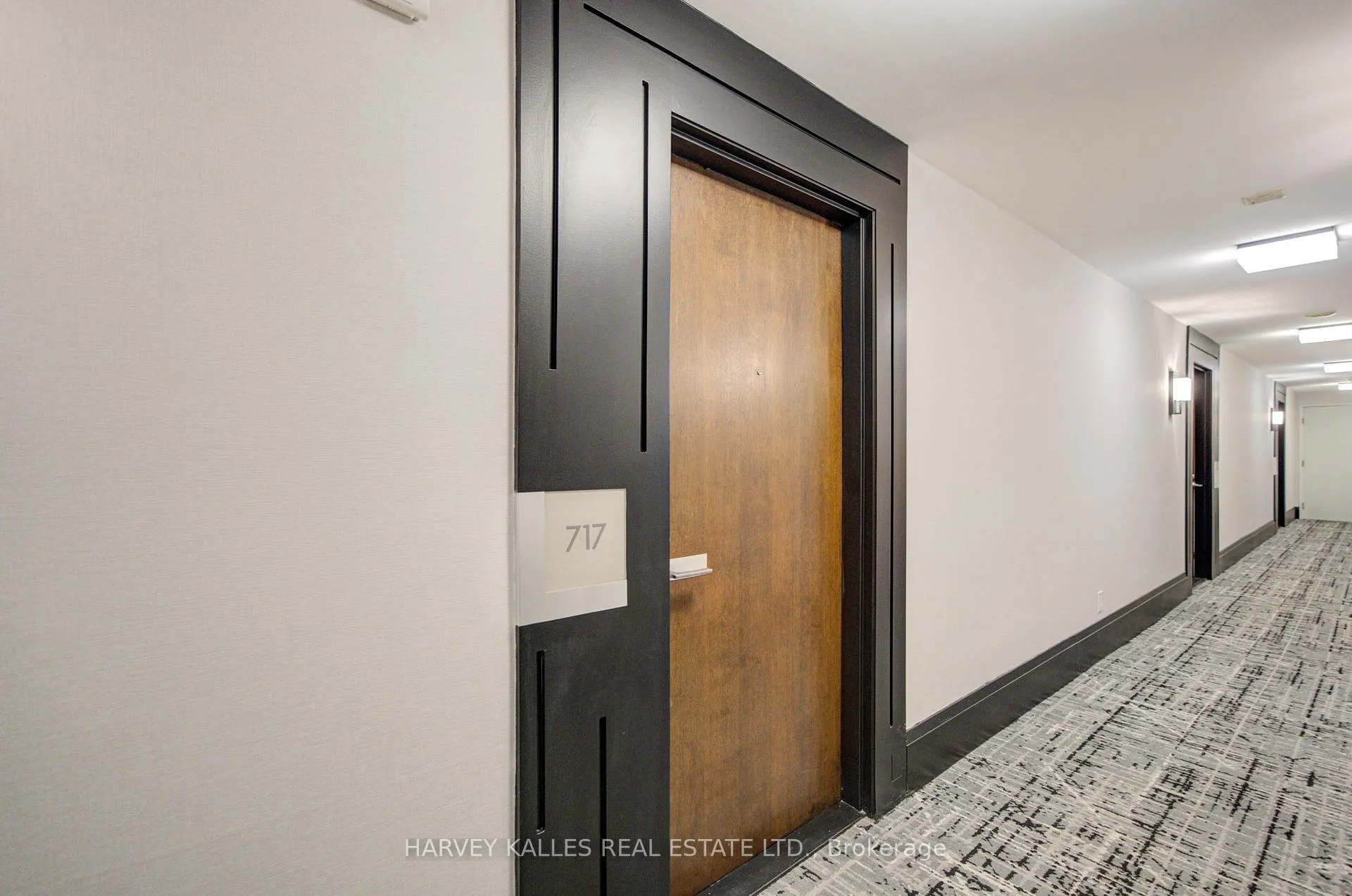 Photo 7 of Unit 717, 111 Elizabeth Street, Toronto, Bay Street Corridor — HOMEH