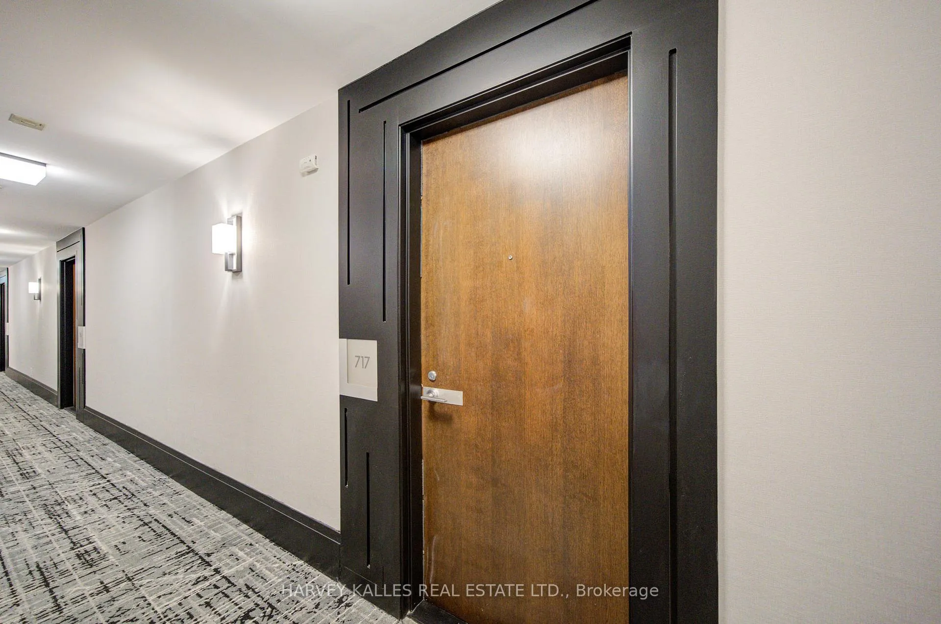 Photo 8 of Unit 717, 111 Elizabeth Street, Toronto, Bay Street Corridor — HOMEH