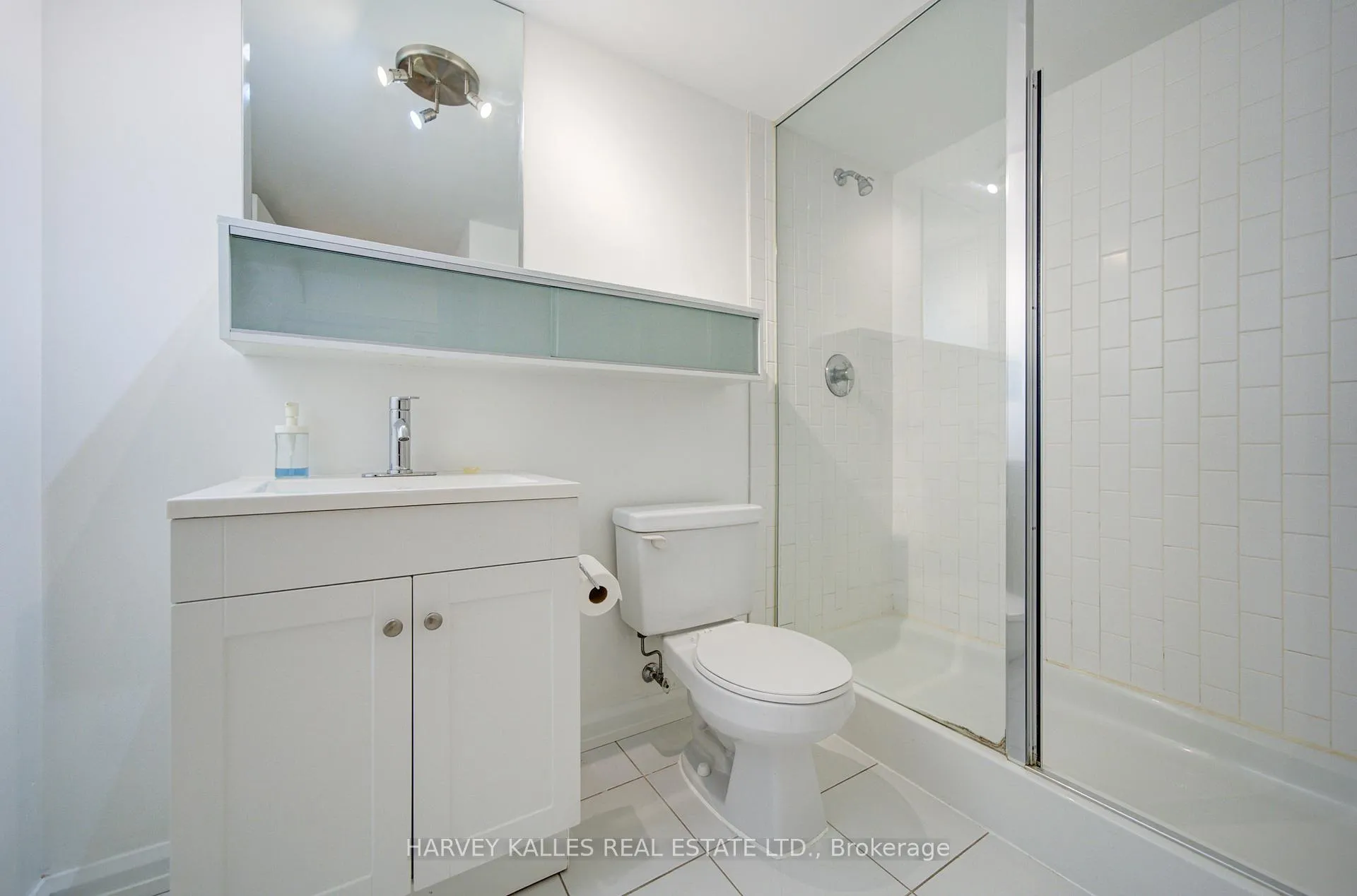 Photo 11 of Unit 717, 111 Elizabeth Street, Toronto, Bay Street Corridor — HOMEH