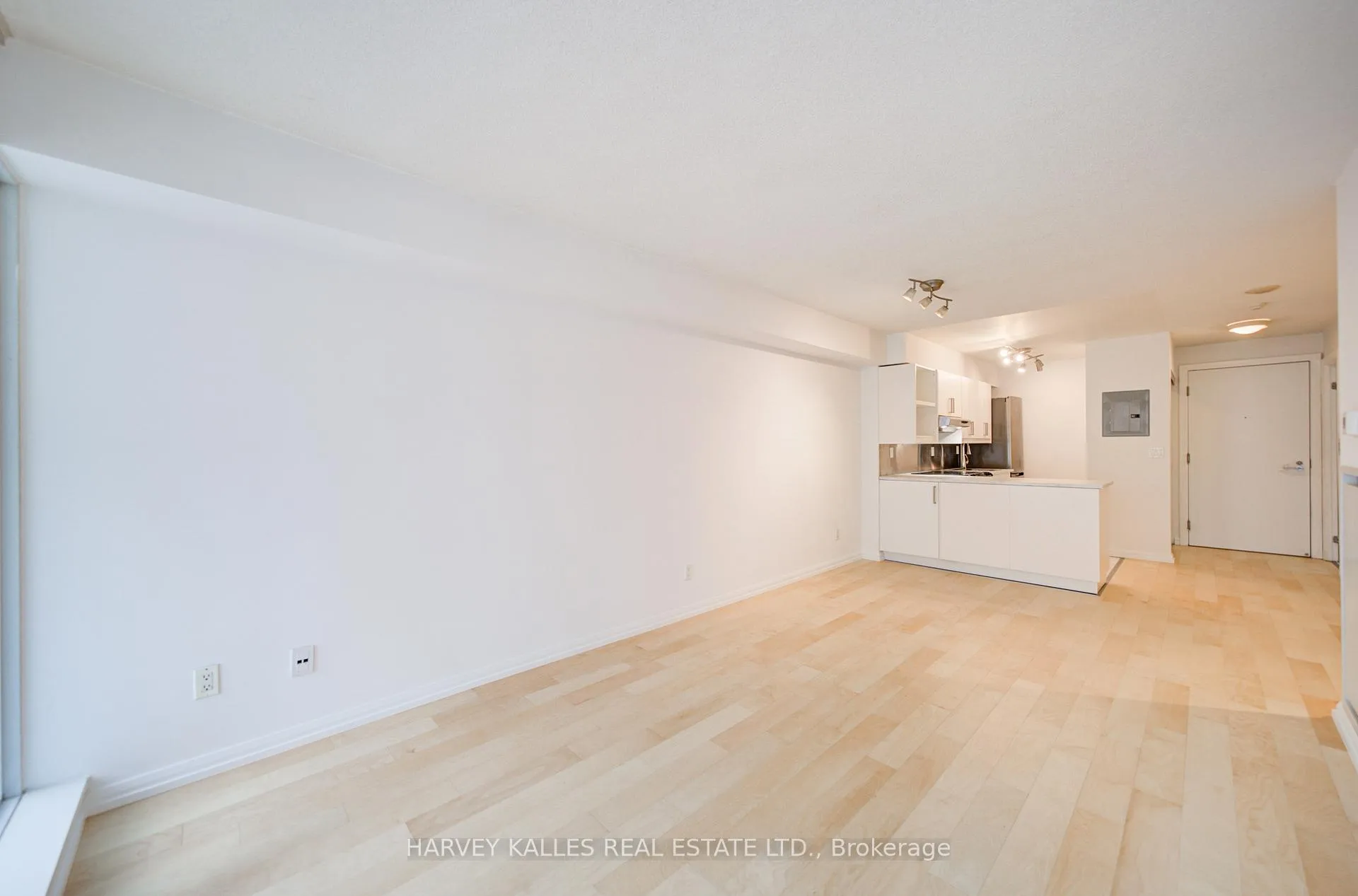 Photo 27 of Unit 717, 111 Elizabeth Street, Toronto, Bay Street Corridor — HOMEH