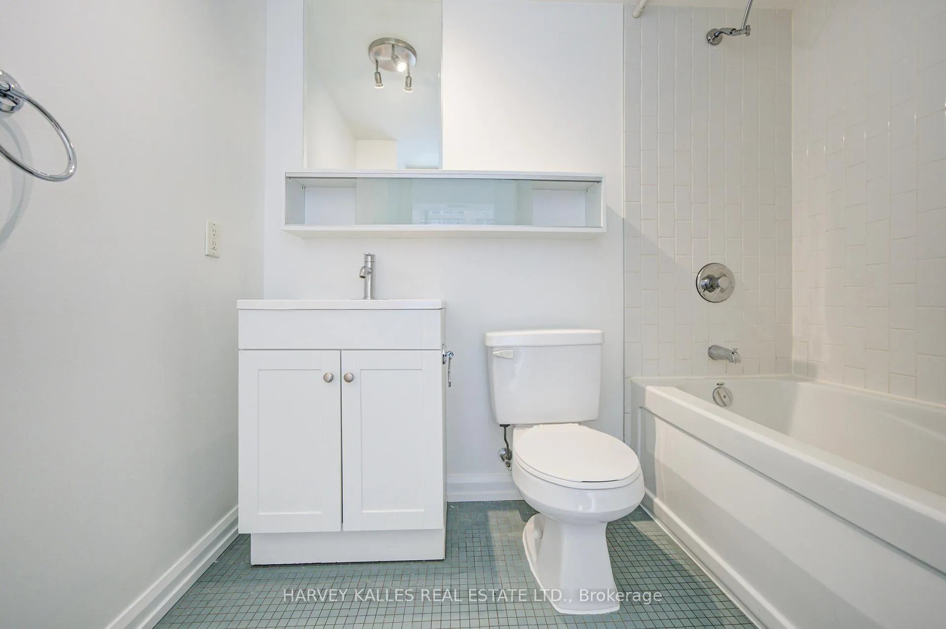 Photo 33 of Unit 717, 111 Elizabeth Street, Toronto, Bay Street Corridor — HOMEH
