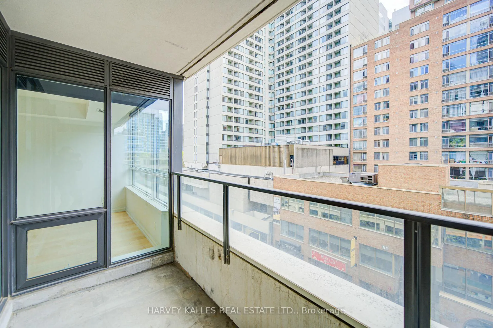 Photo 36 of Unit 717, 111 Elizabeth Street, Toronto, Bay Street Corridor — HOMEH