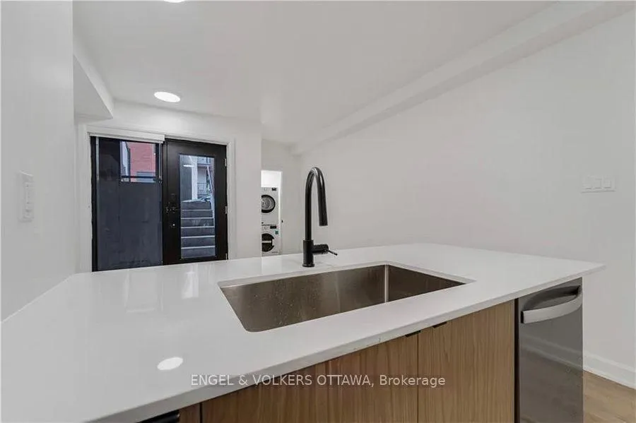 Photo 7 of Unit 1, 6B Monk Street, Ottawa, Glebe — HOMEH