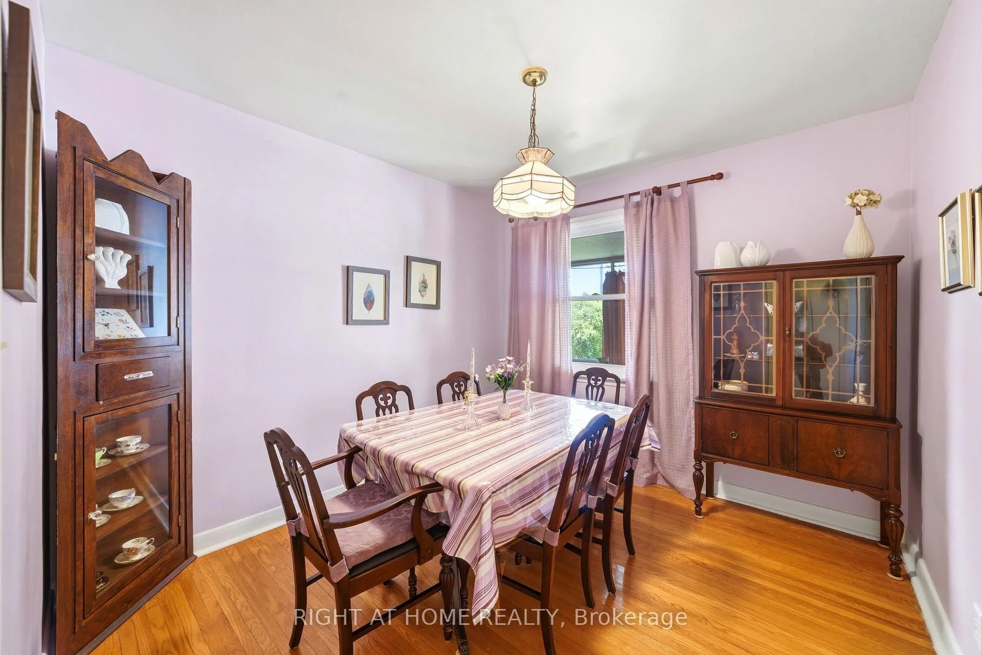 Photo 12 of 728 Ashley Avenue, Burlington, Brant — HOMEH