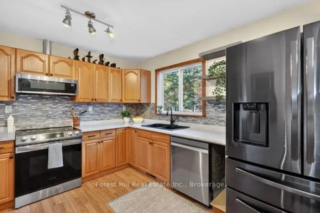 Photo 13 of 1122 Eagle Lake Road, Dysart et al, Guilford — HOMEH