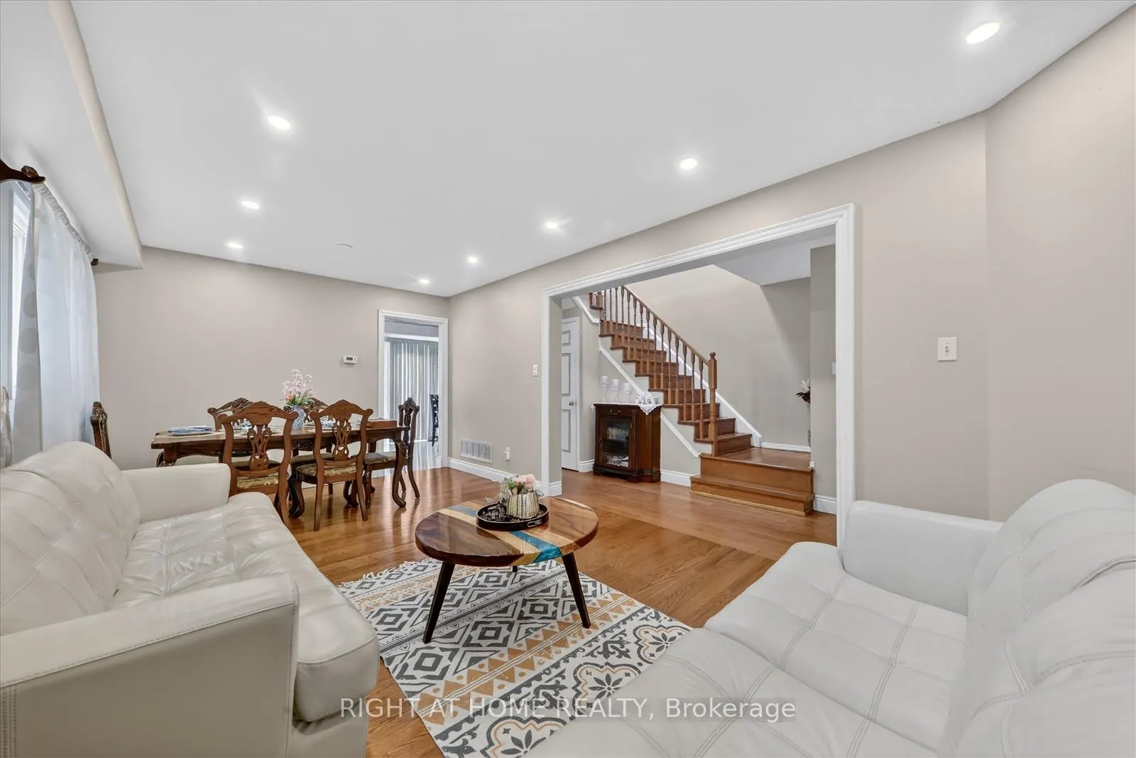 Photo 7 of 226 Manse Road, Scarborough, West Hill — HOMEH