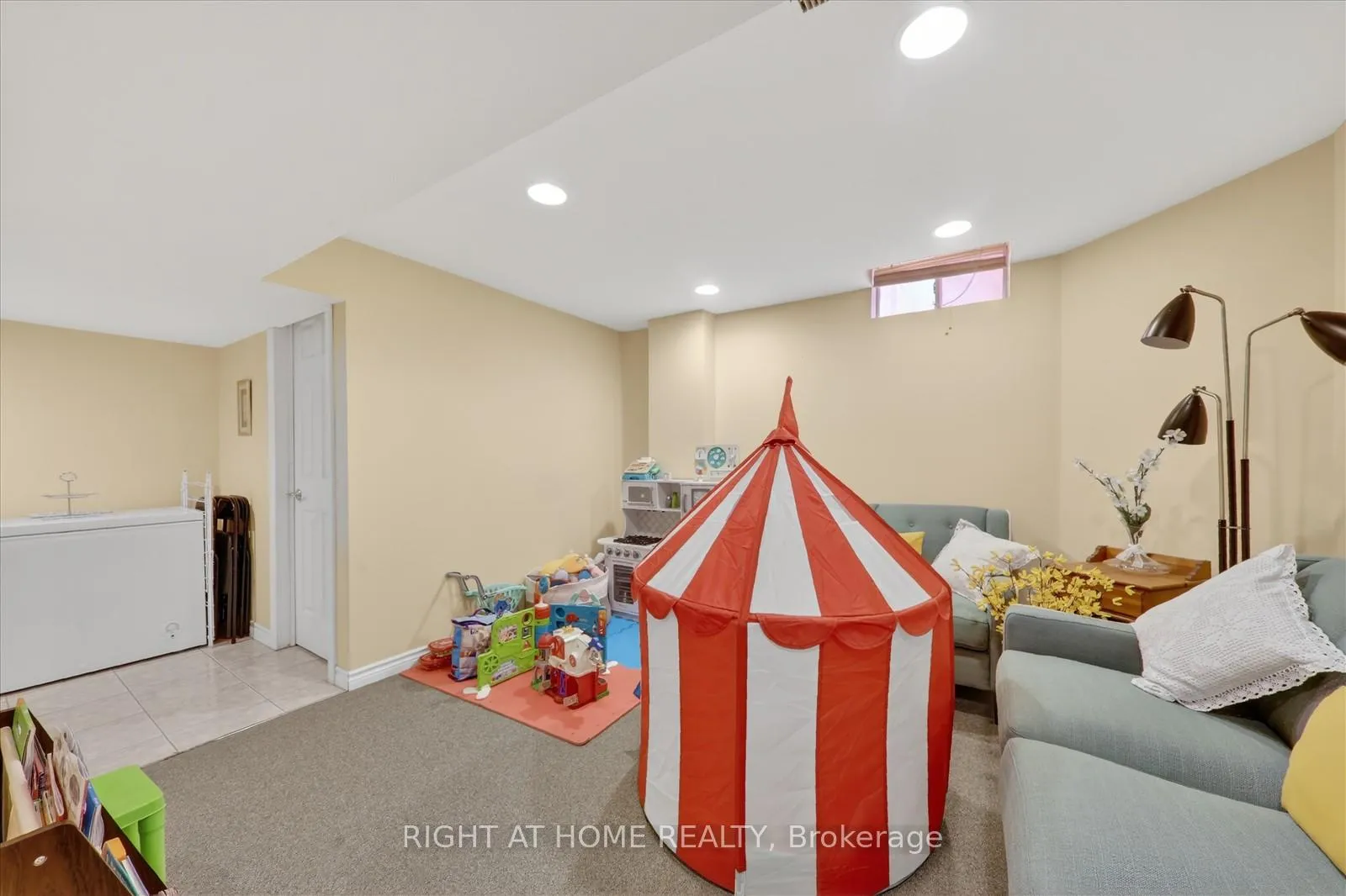 Photo 29 of 226 Manse Road, Scarborough, West Hill — HOMEH
