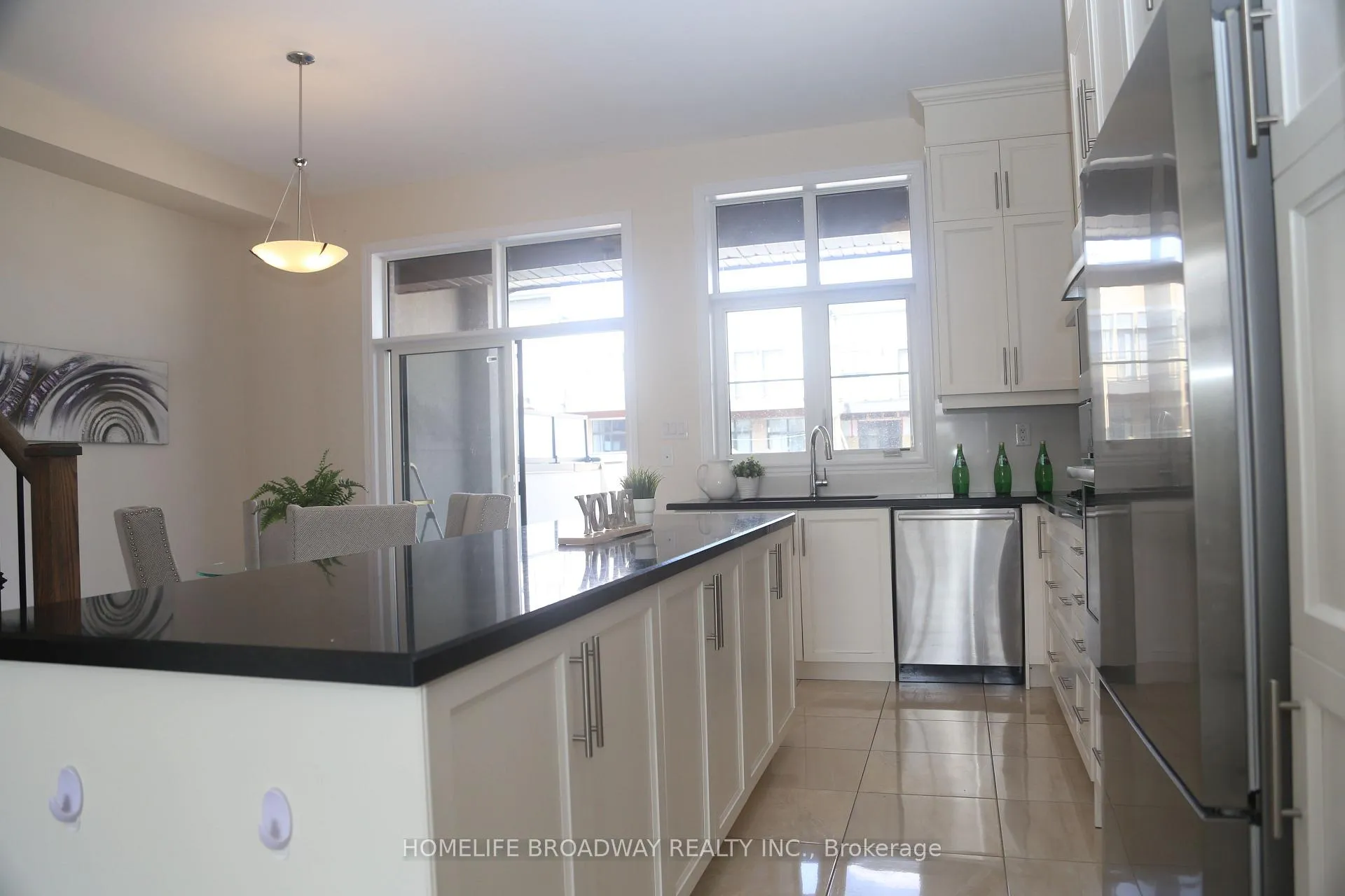 Photo 8 of 101 Carrville Woods Circle, Vaughan, Patterson — HOMEH