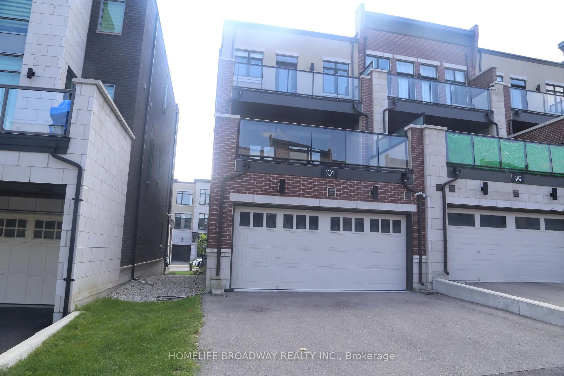 Photo 22 of 101 Carrville Woods Circle, Vaughan, Patterson — HOMEH