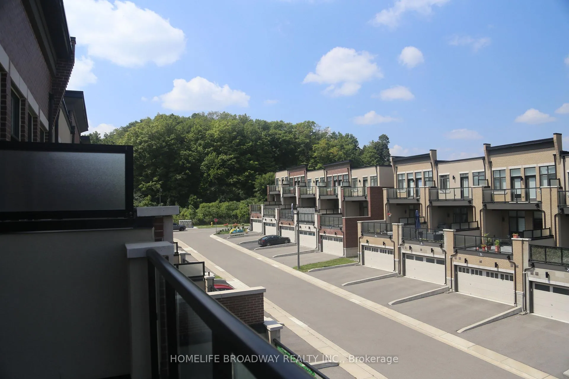 Photo 23 of 101 Carrville Woods Circle, Vaughan, Patterson — HOMEH