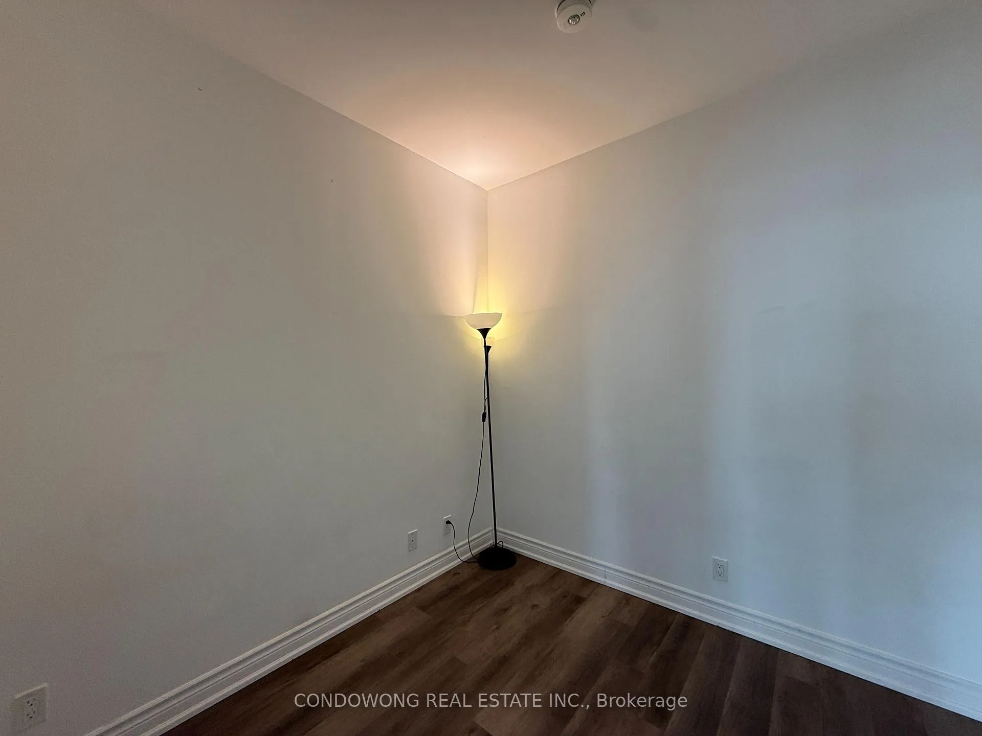 Photo 7 of Unit 2606, 5 Buttermill Avenue, Vaughan, Concord — HOMEH