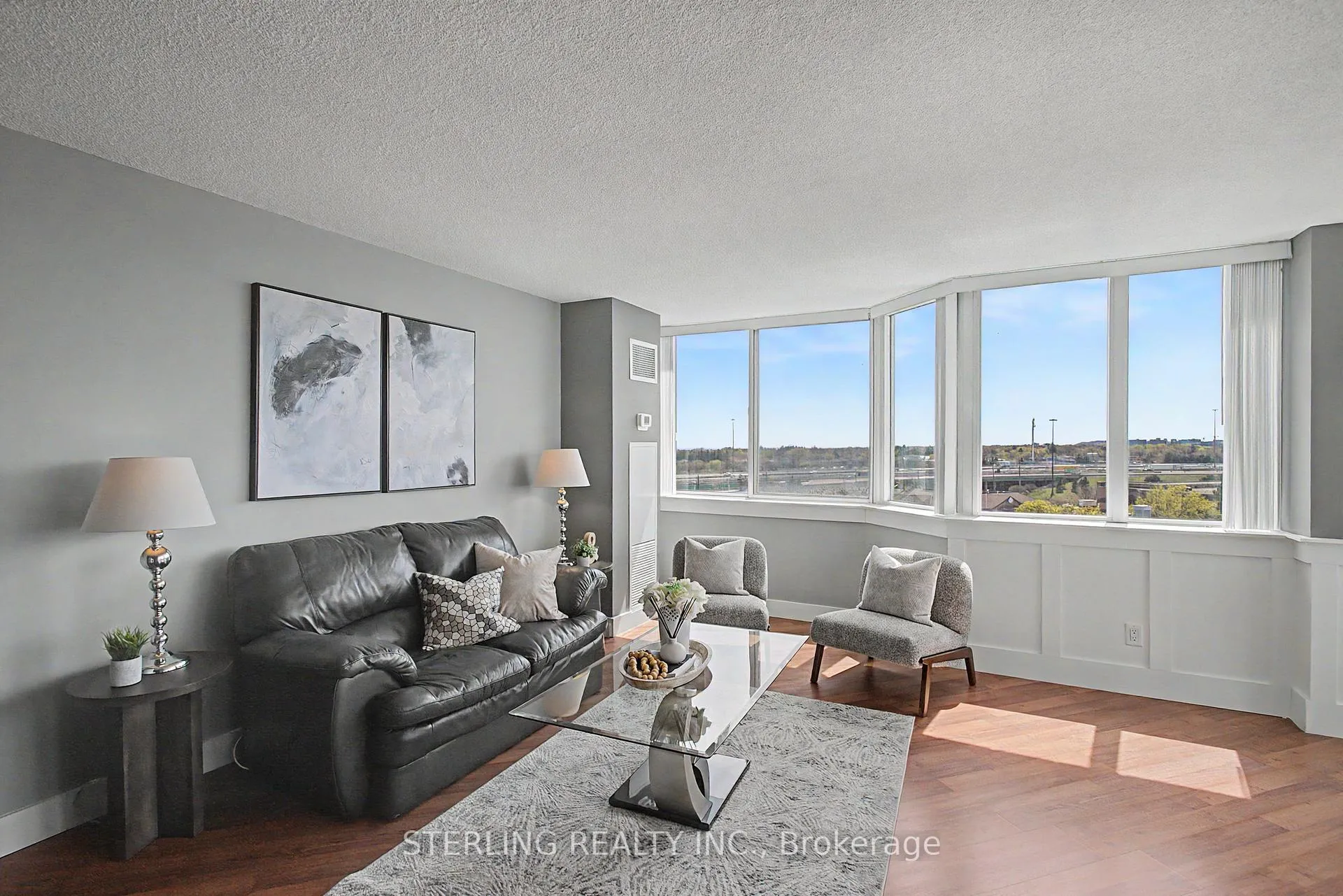 Photo 6 of Unit 821, 11753 Sheppard Avenue E, Scarborough, Rouge — HOMEH