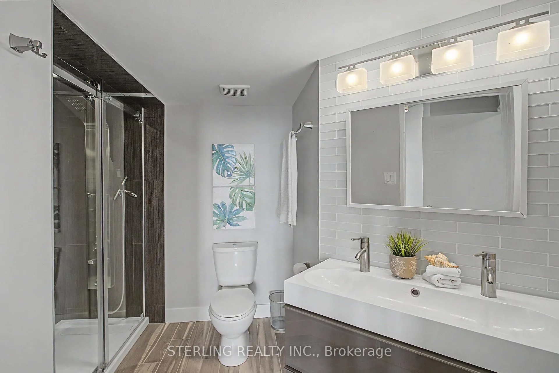 Photo 10 of Unit 821, 11753 Sheppard Avenue E, Scarborough, Rouge — HOMEH