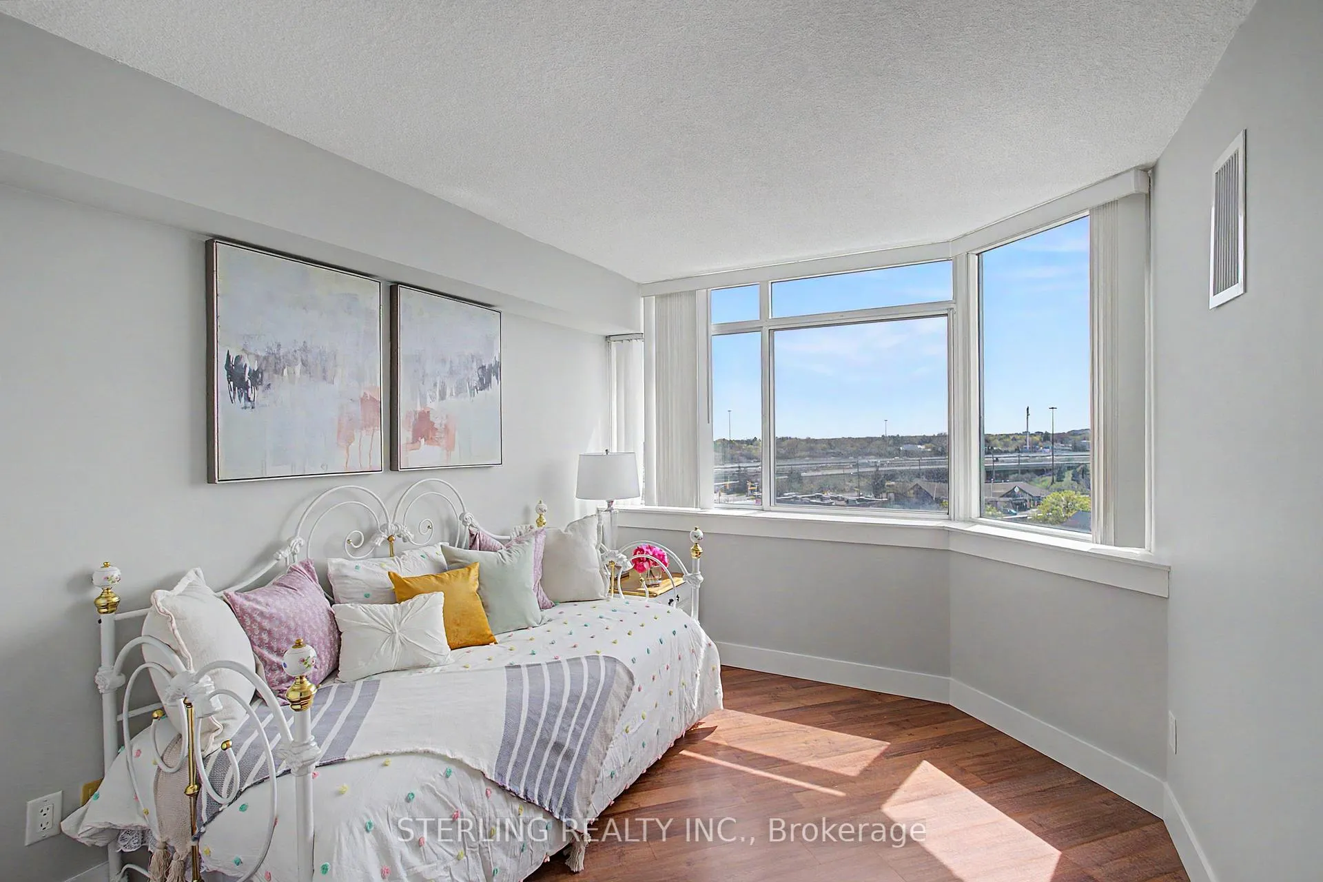 Photo 15 of Unit 821, 11753 Sheppard Avenue E, Scarborough, Rouge — HOMEH
