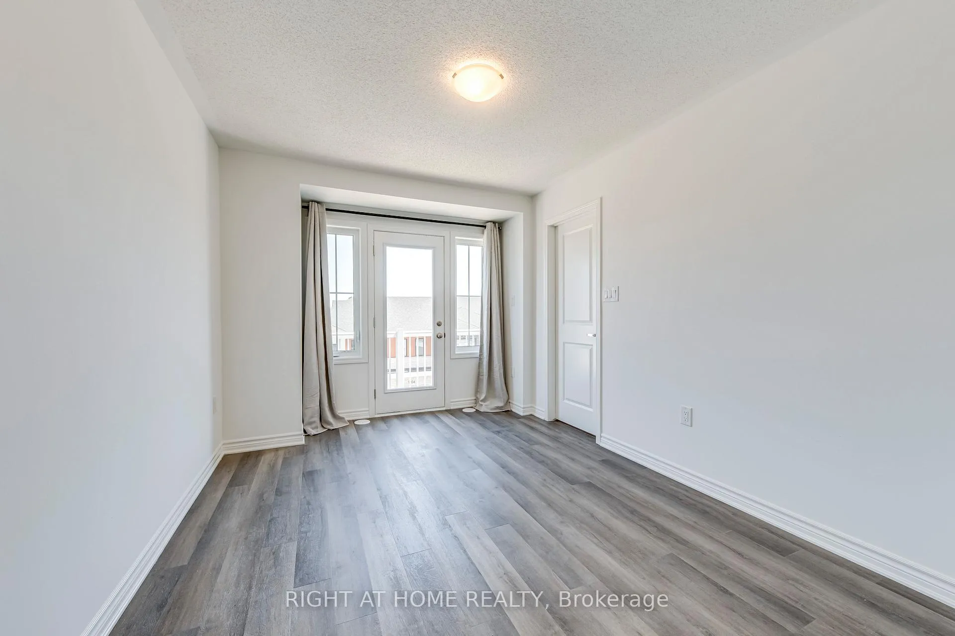 Photo 20 of 1805 Thames Circle, Milton, Bowes — HOMEH