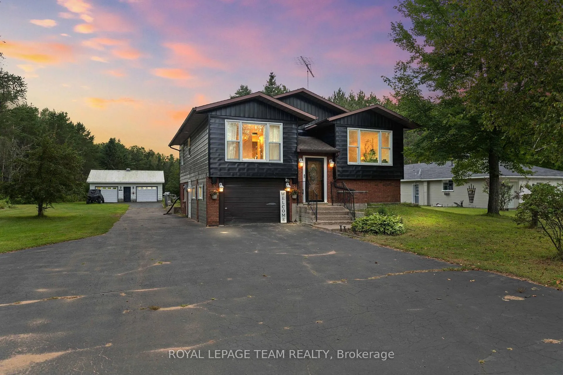 Photo 1 of 2365 Simpson Pit Road, Killaloe, Hagarty and Richards, Killaloe/Round Lake — HOMEH