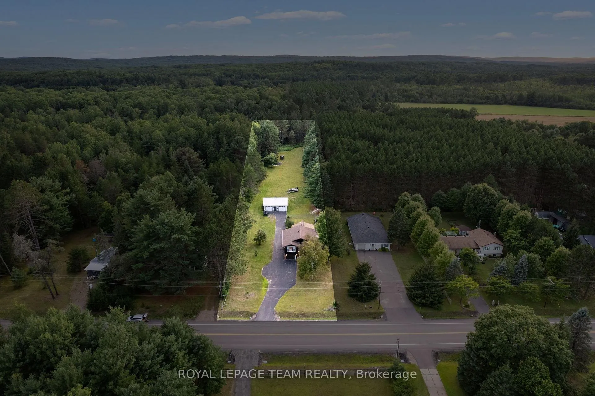 Photo 2 of 2365 Simpson Pit Road, Killaloe, Hagarty and Richards, Killaloe/Round Lake — HOMEH